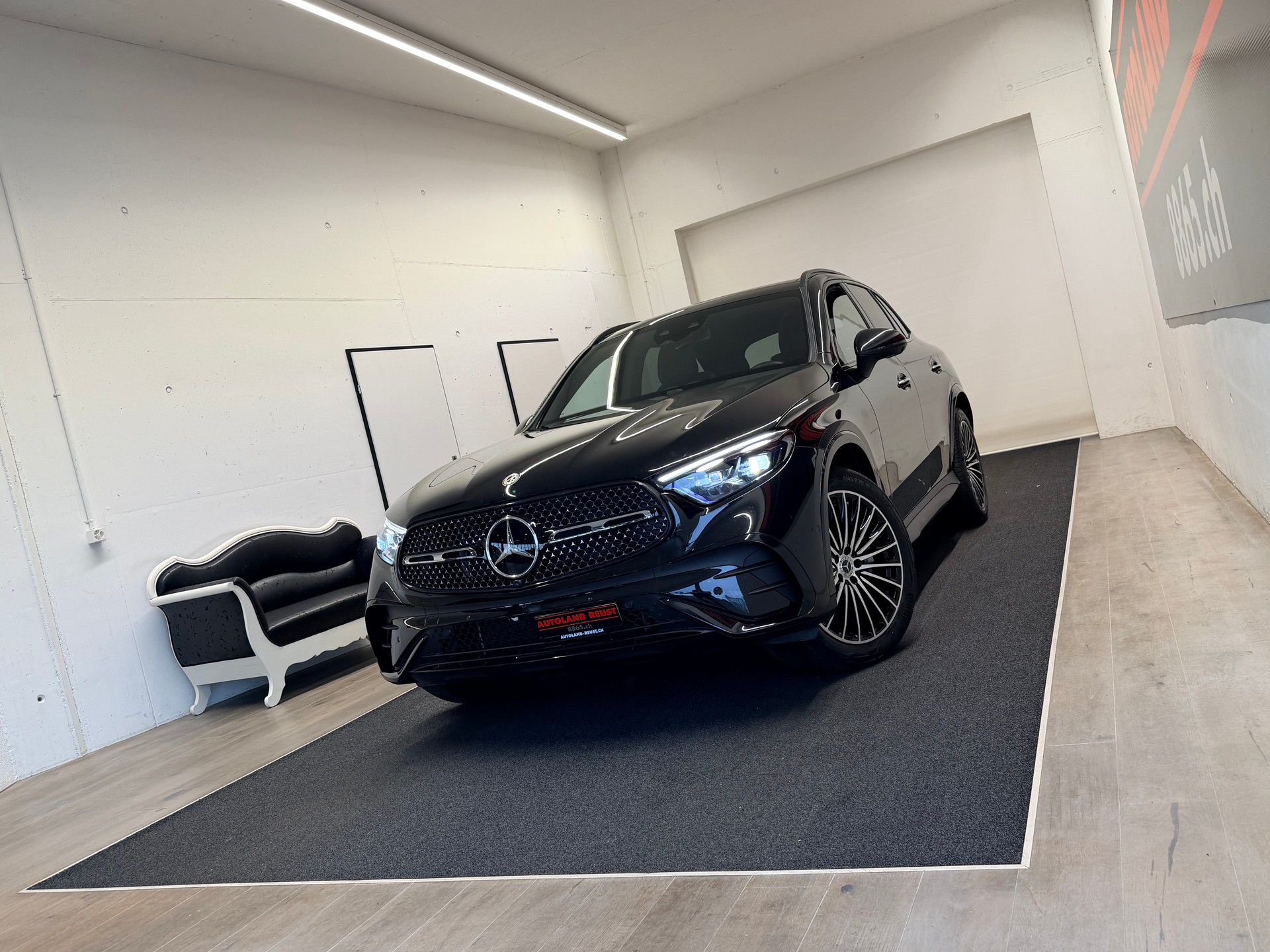 MERCEDES-BENZ GLC 450d 4Matic 9G-Tronic-showroom-element-3