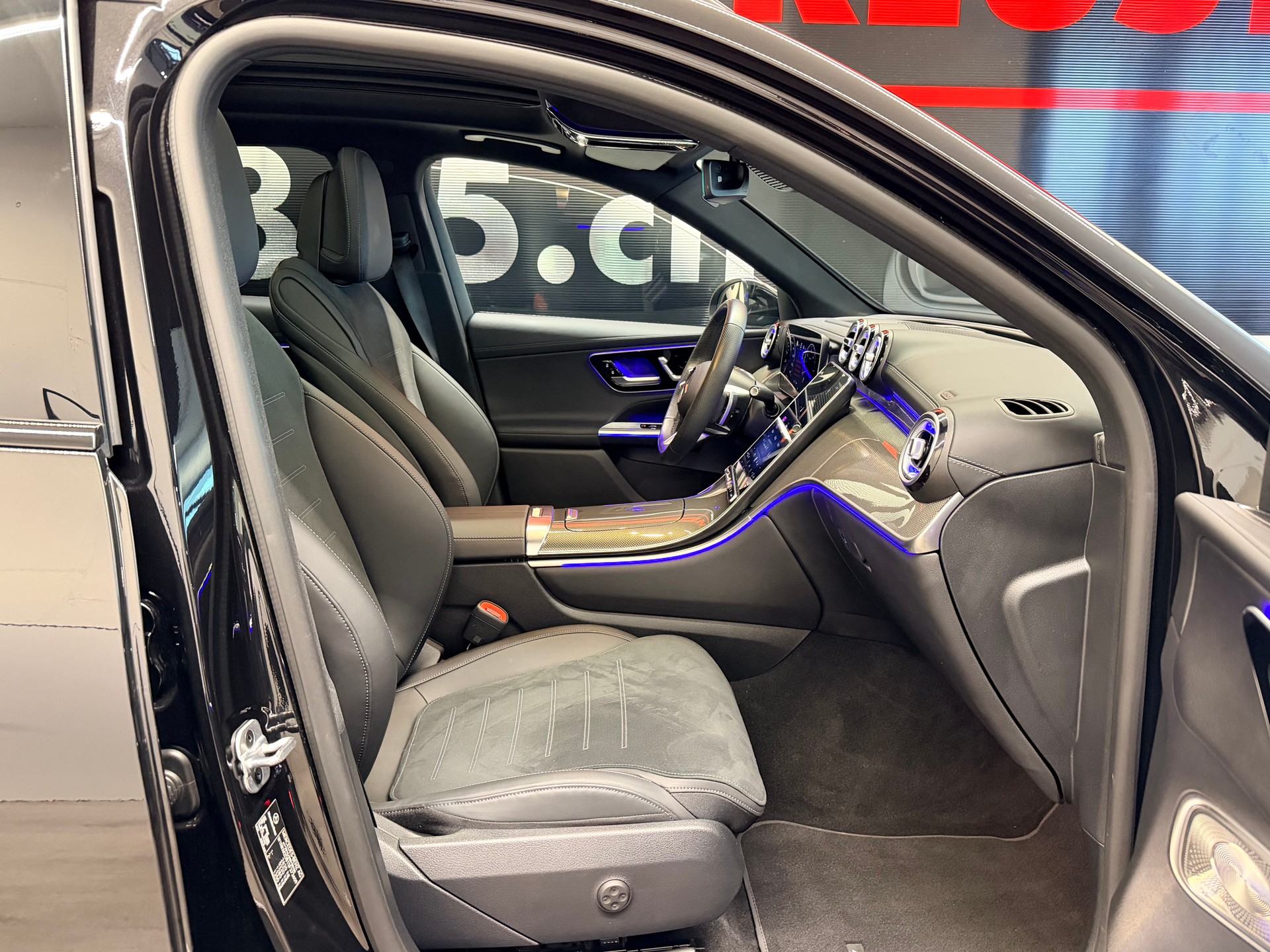 MERCEDES-BENZ GLC 450d 4Matic 9G-Tronic-image-22