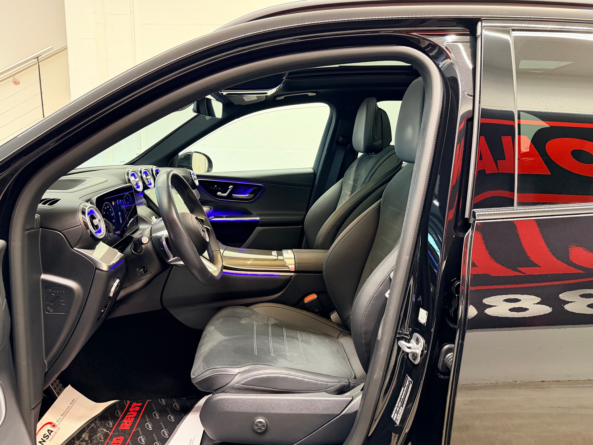 MERCEDES-BENZ GLC 450d 4Matic 9G-Tronic-image-13