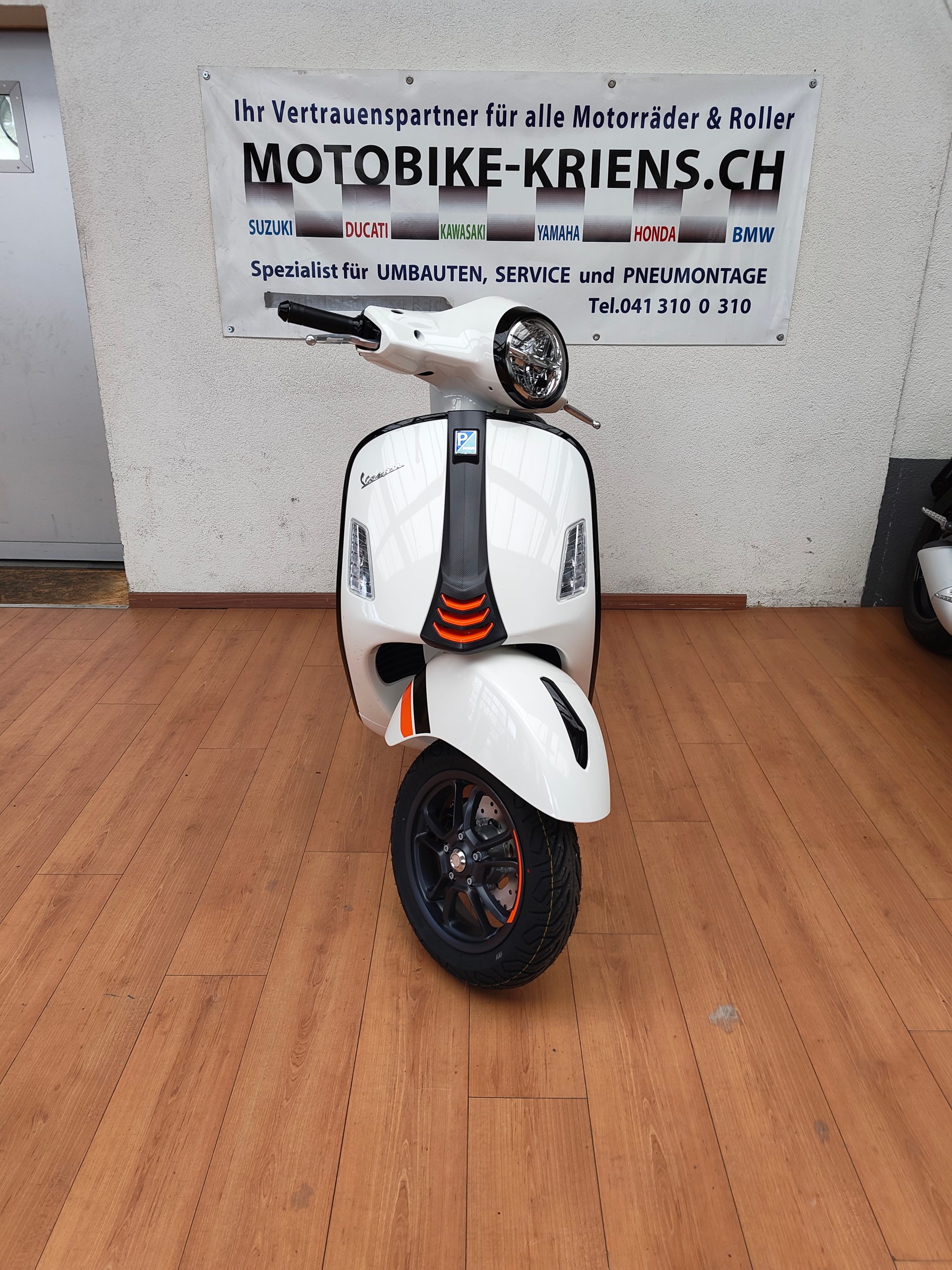 PIAGGIO Vespa GTS 125 Super Sport RST Euro 5+-image-1