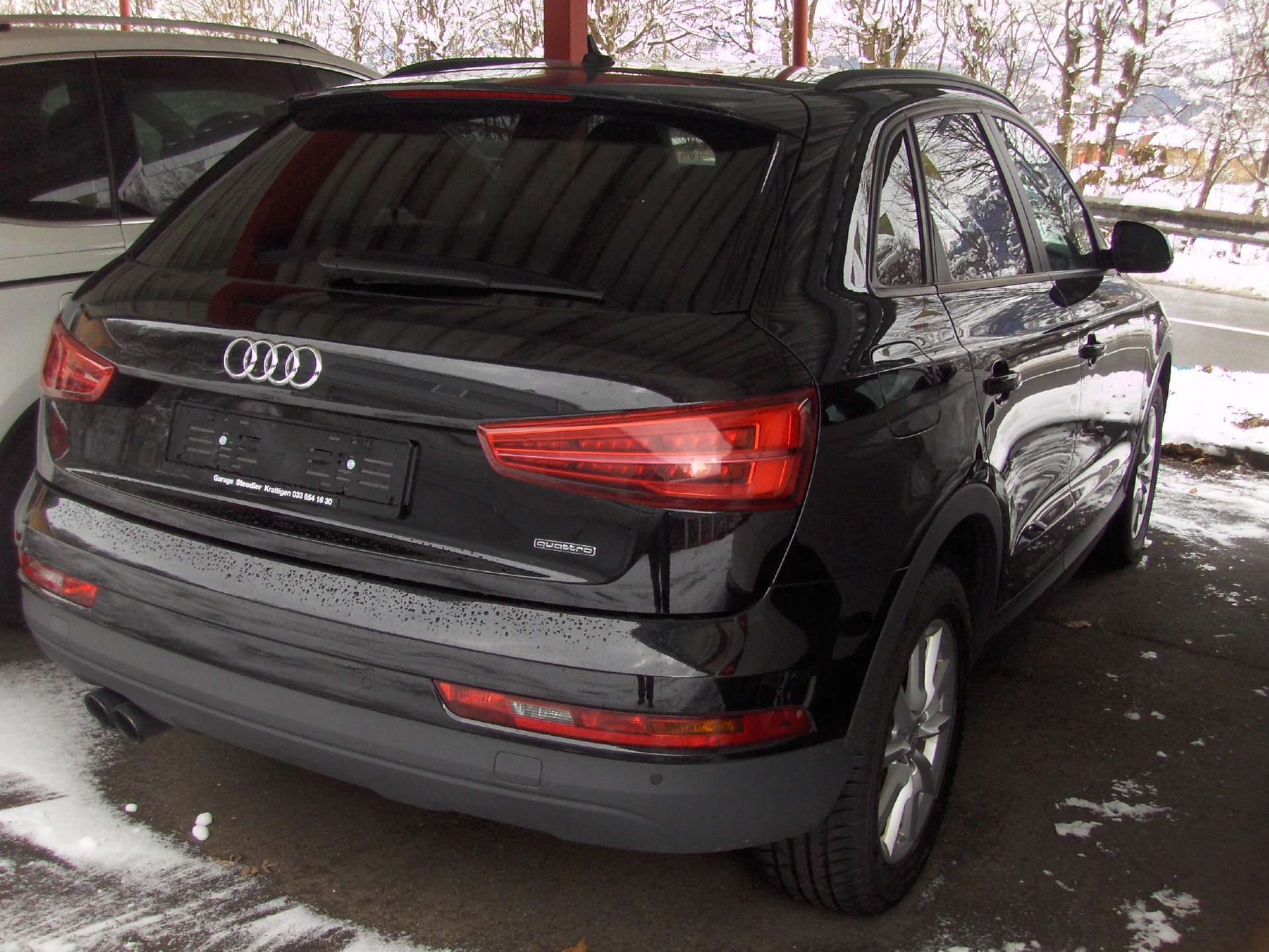 AUDI Q3 2.0 TFSI quattro S-tronic-image-2