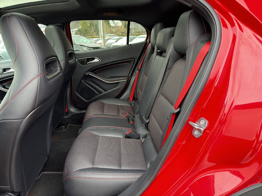 MERCEDES-BENZ GLA 45 AMG 4m-image-8