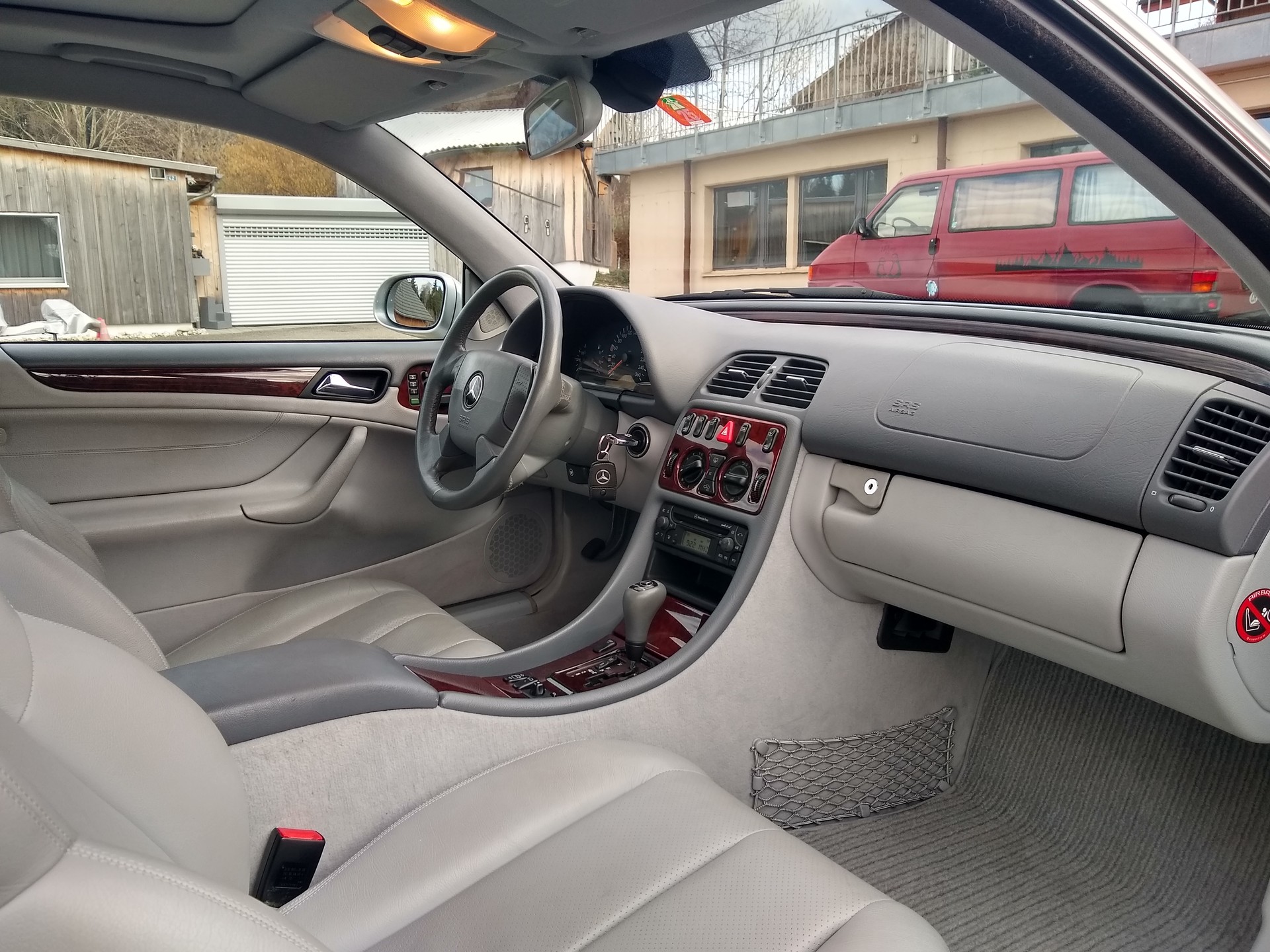 MERCEDES-BENZ CLK 320 Elégance Automatic-image-15