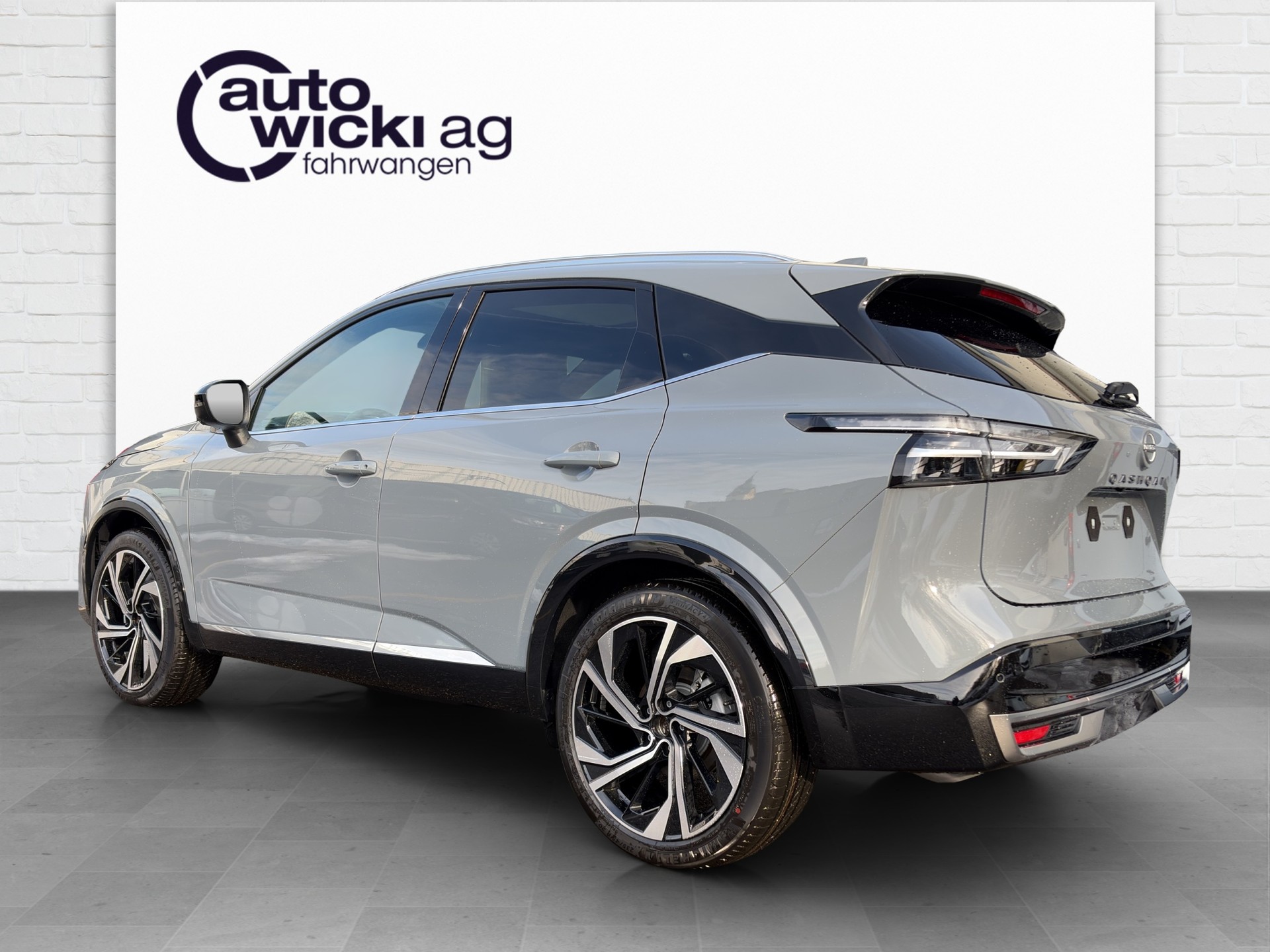 NISSAN Qashqai 1.3 DIG-T MHEV Tekna+ Xtronic 4x4-showroom-element-1
