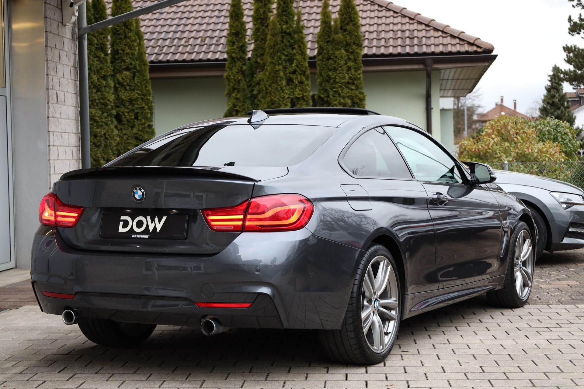 BMW 440i Coupé xDrive M Sport Steptronic-image-4