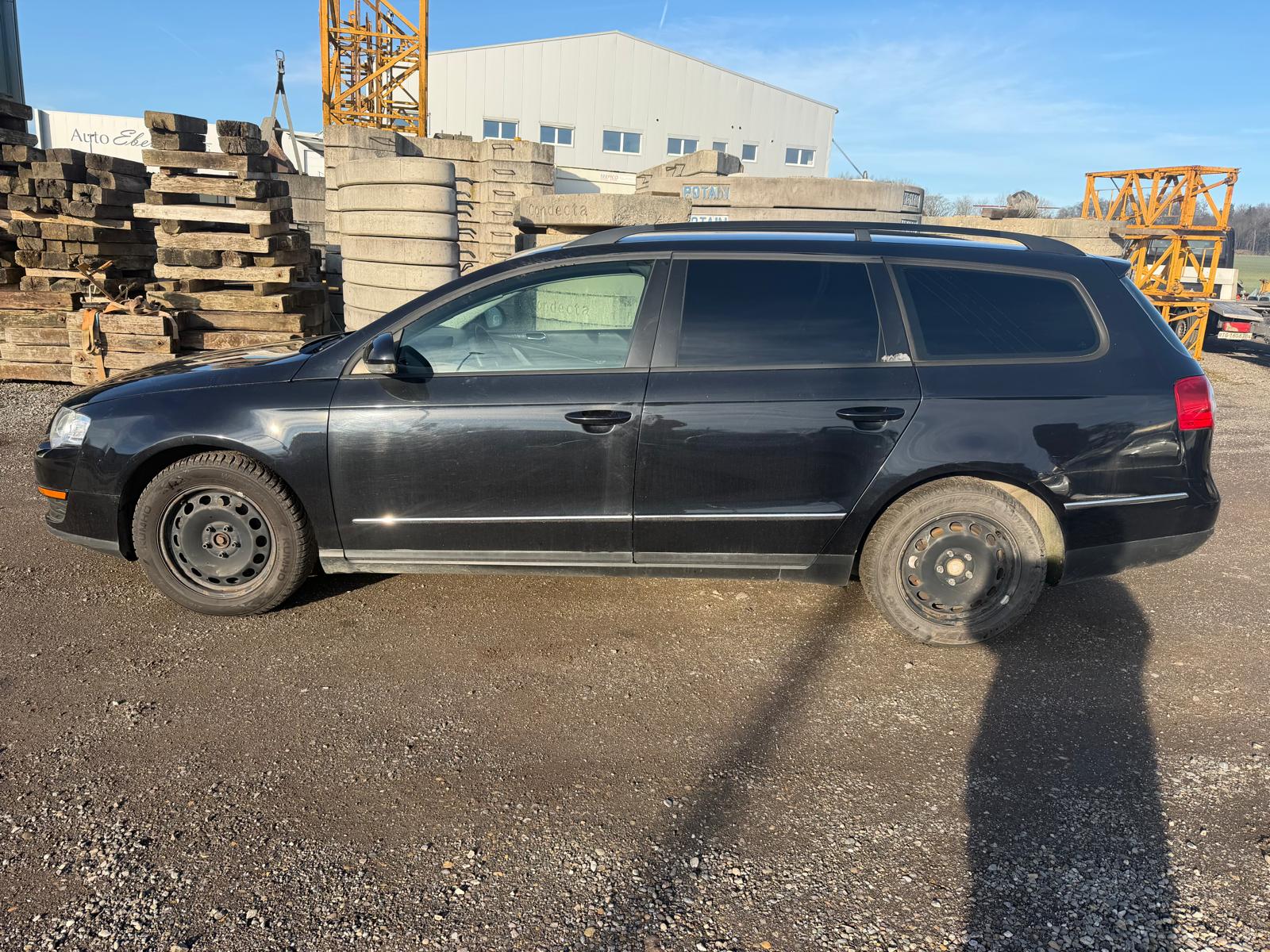 VW Passat Variant 2.0T FSI Highline-showroom-element-2