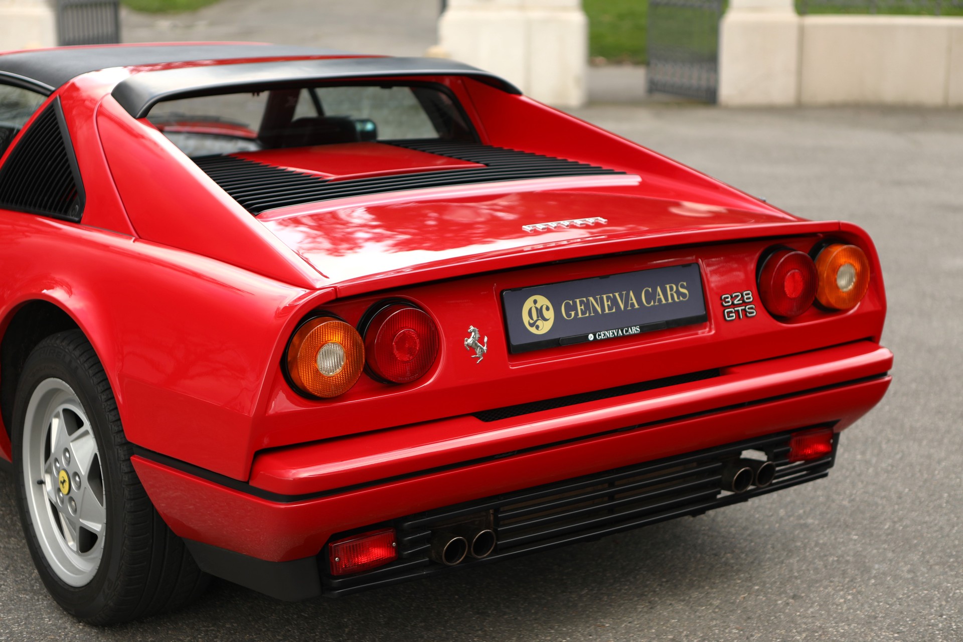 FERRARI 328 GTS-image-7