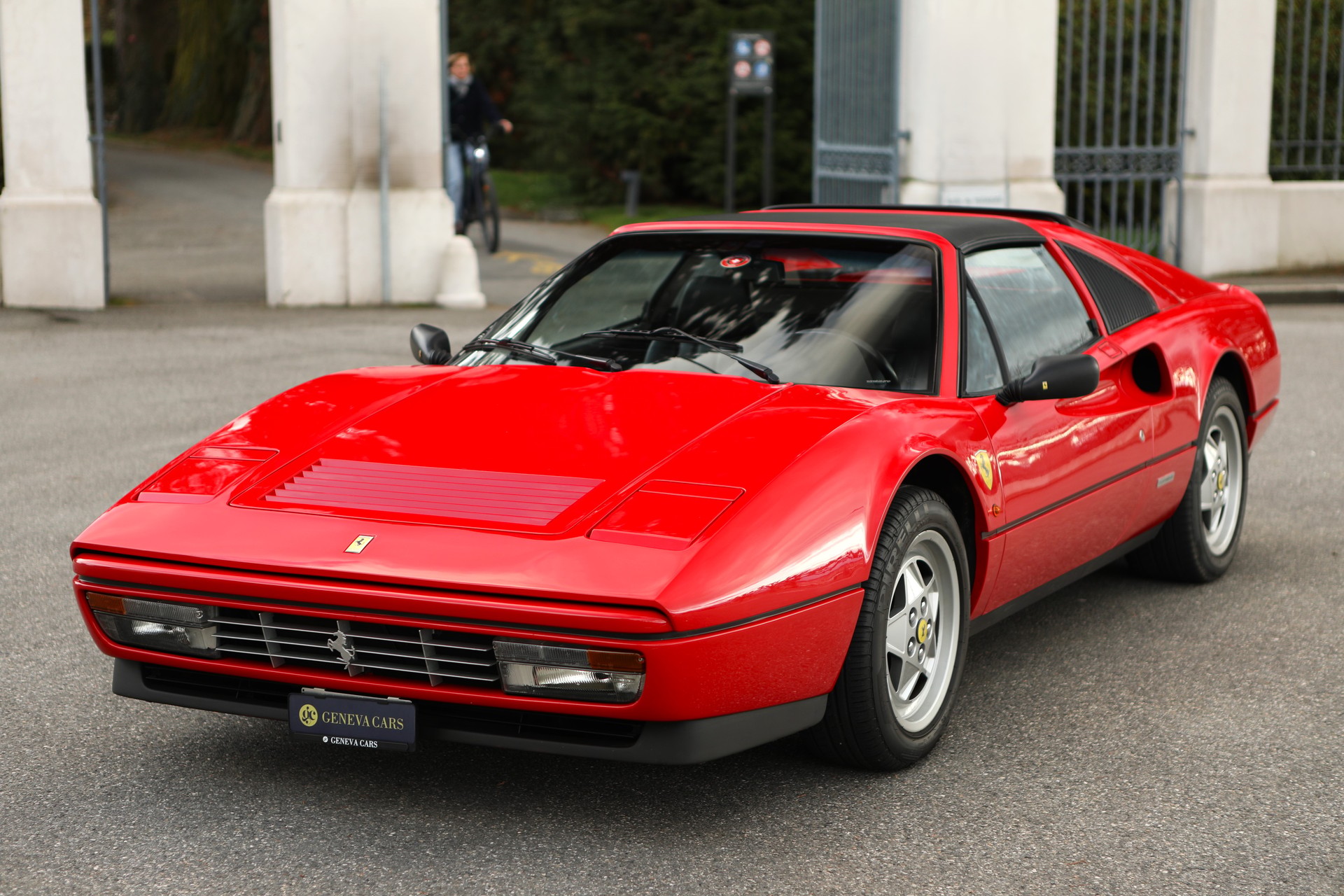 FERRARI 328 GTS-image-4
