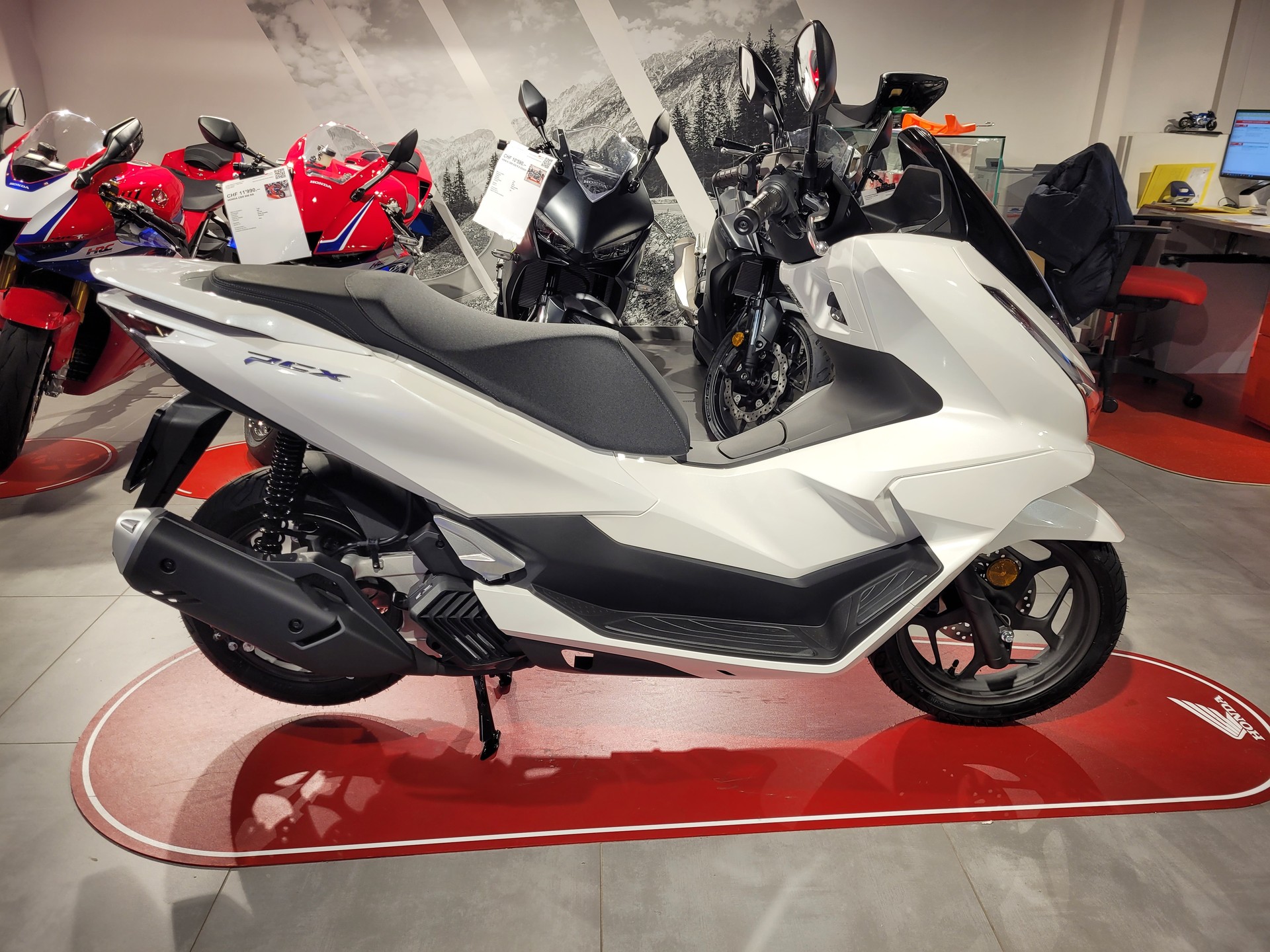 HONDA PCX 125-image-1