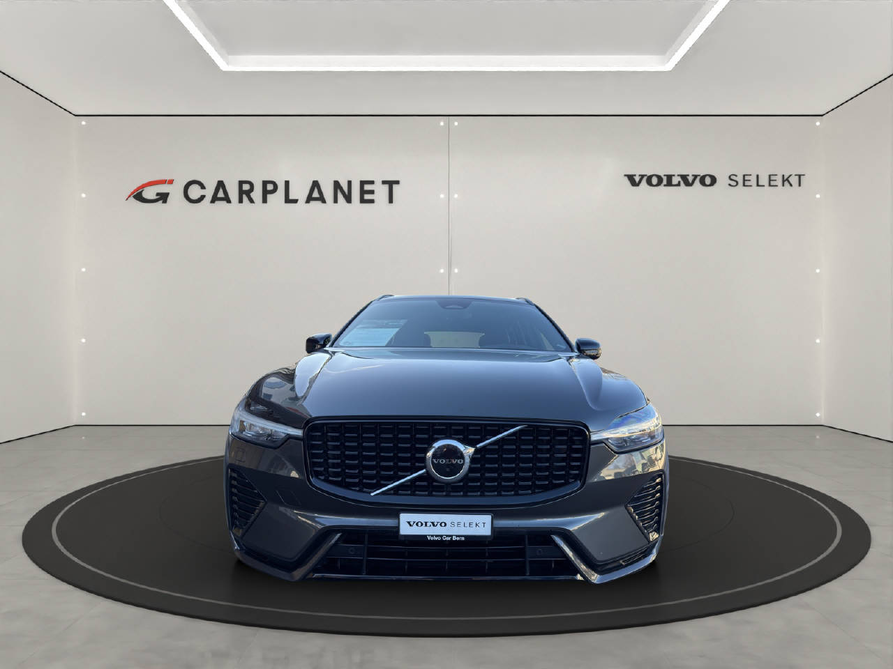 VOLVO XC60 2.0 B5 MH R-Design AWD-image-4