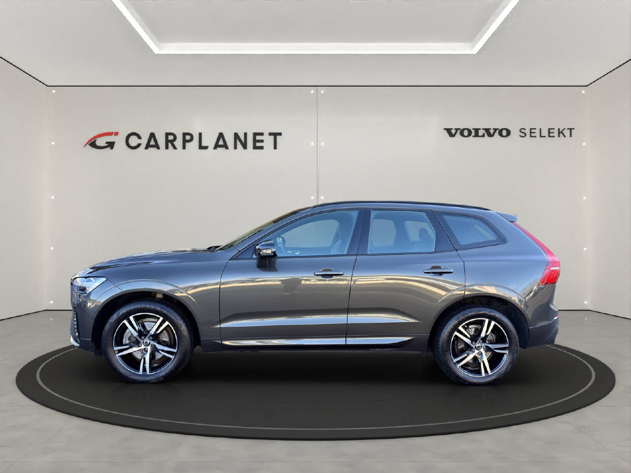 VOLVO XC60 2.0 B5 MH R-Design AWD-showroom-element-1