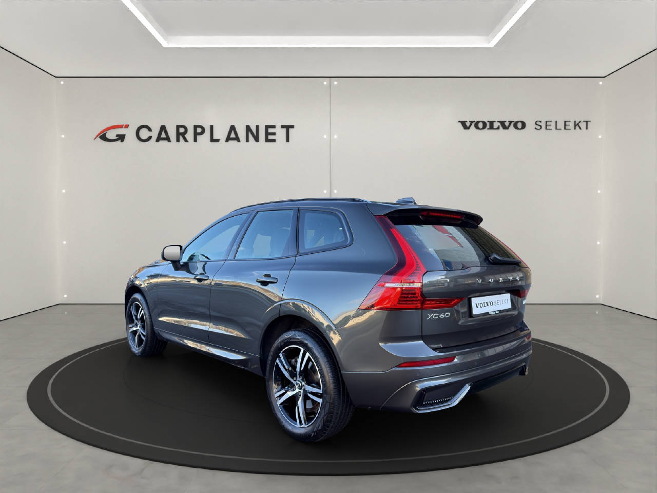 VOLVO XC60 2.0 B5 MH R-Design AWD-showroom-element-2
