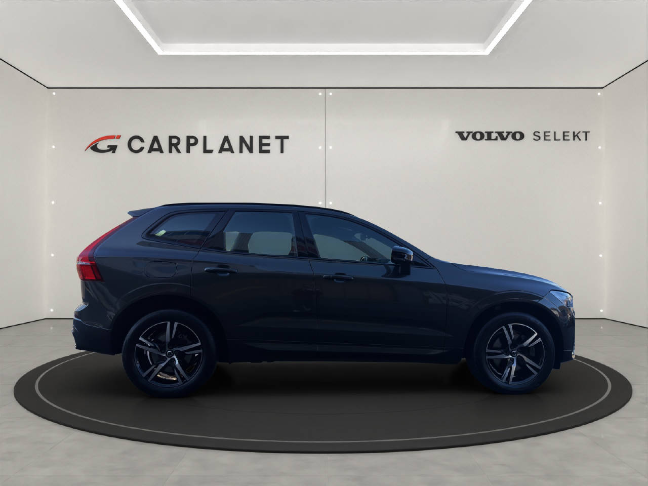 VOLVO XC60 2.0 B5 MH R-Design AWD-showroom-element-3