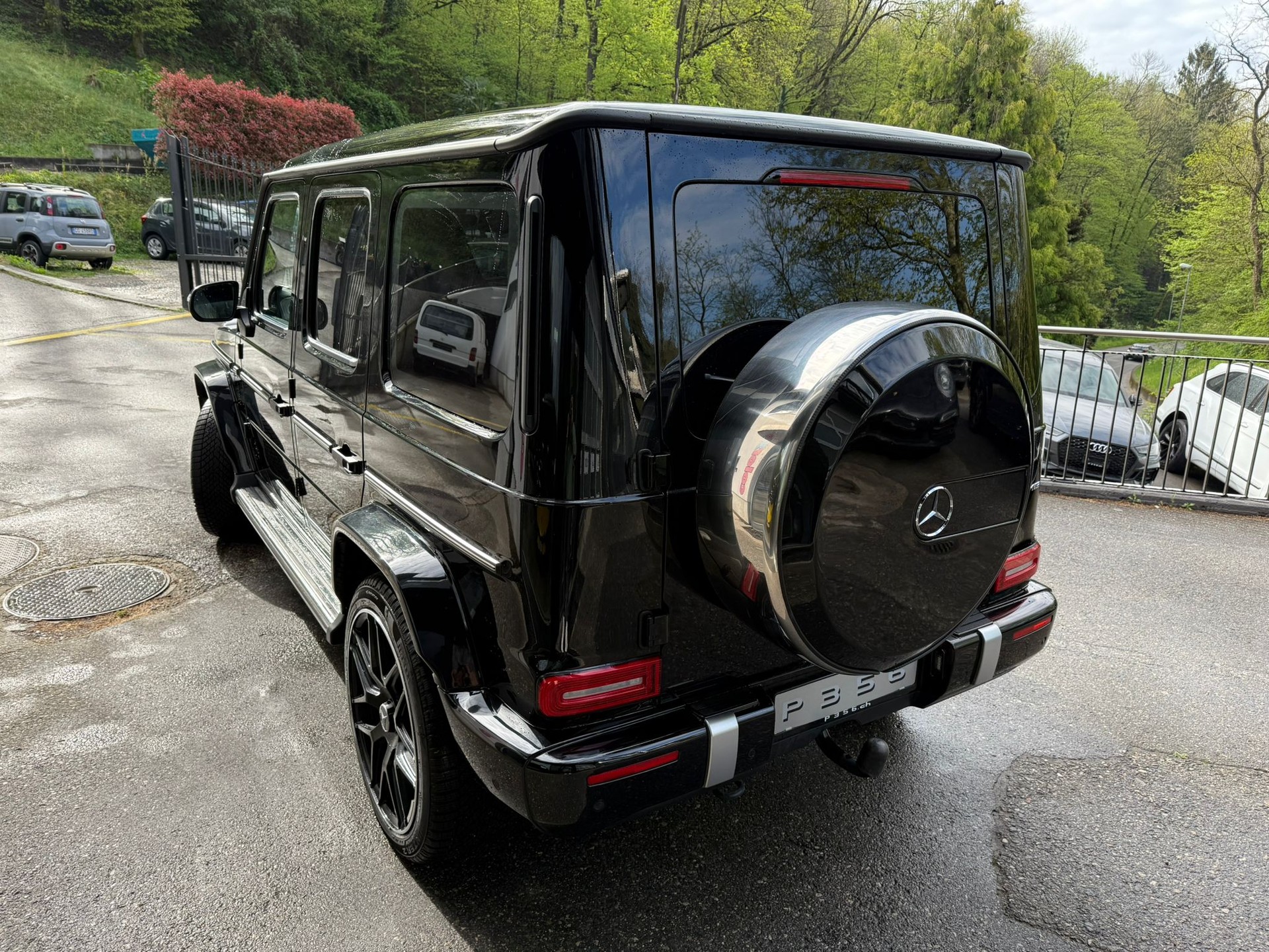 MERCEDES-BENZ G 400 d AMG Line 9G-Tronic-image-6