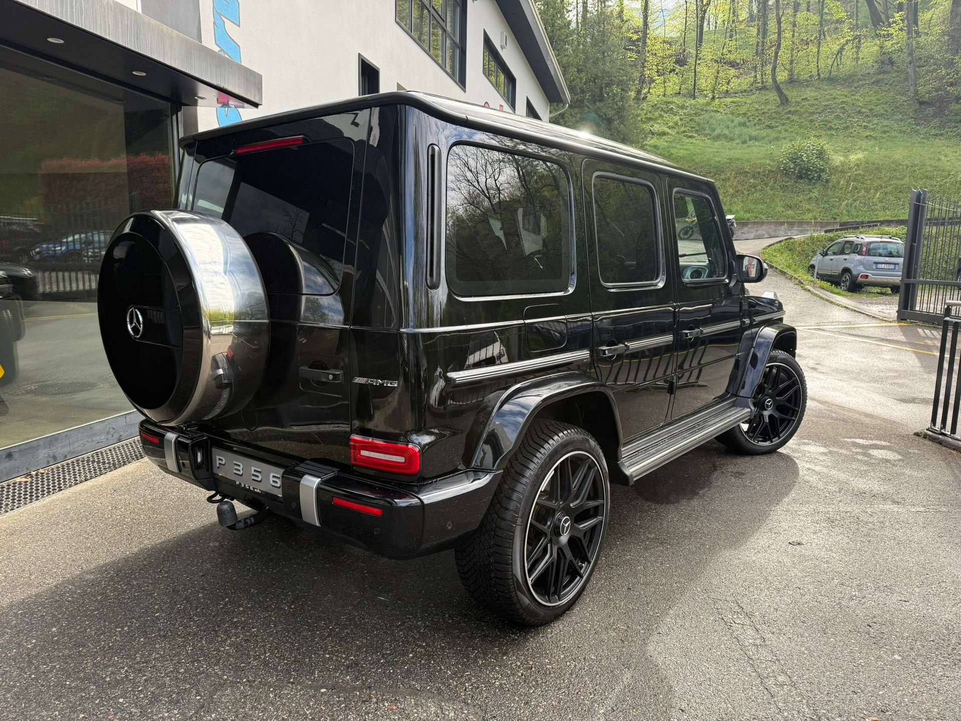 MERCEDES-BENZ G 400 d AMG Line 9G-Tronic-image-4