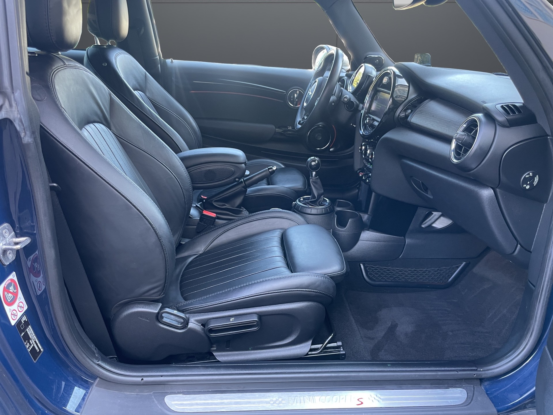 MINI Cooper S Trafalgar-image-6
