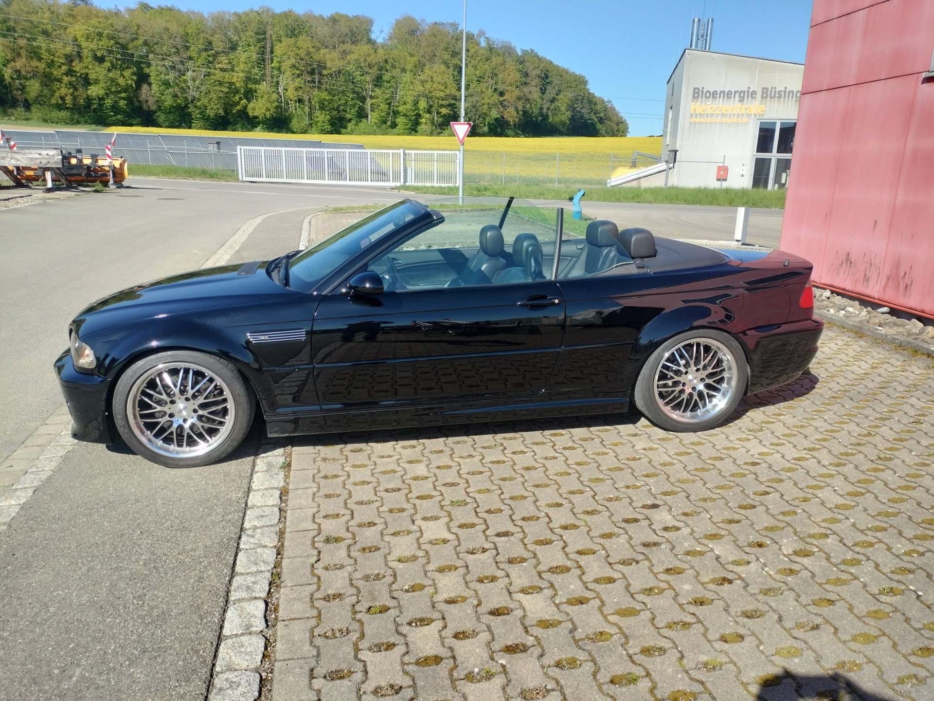 BMW M3 Cabriolet-image-2
