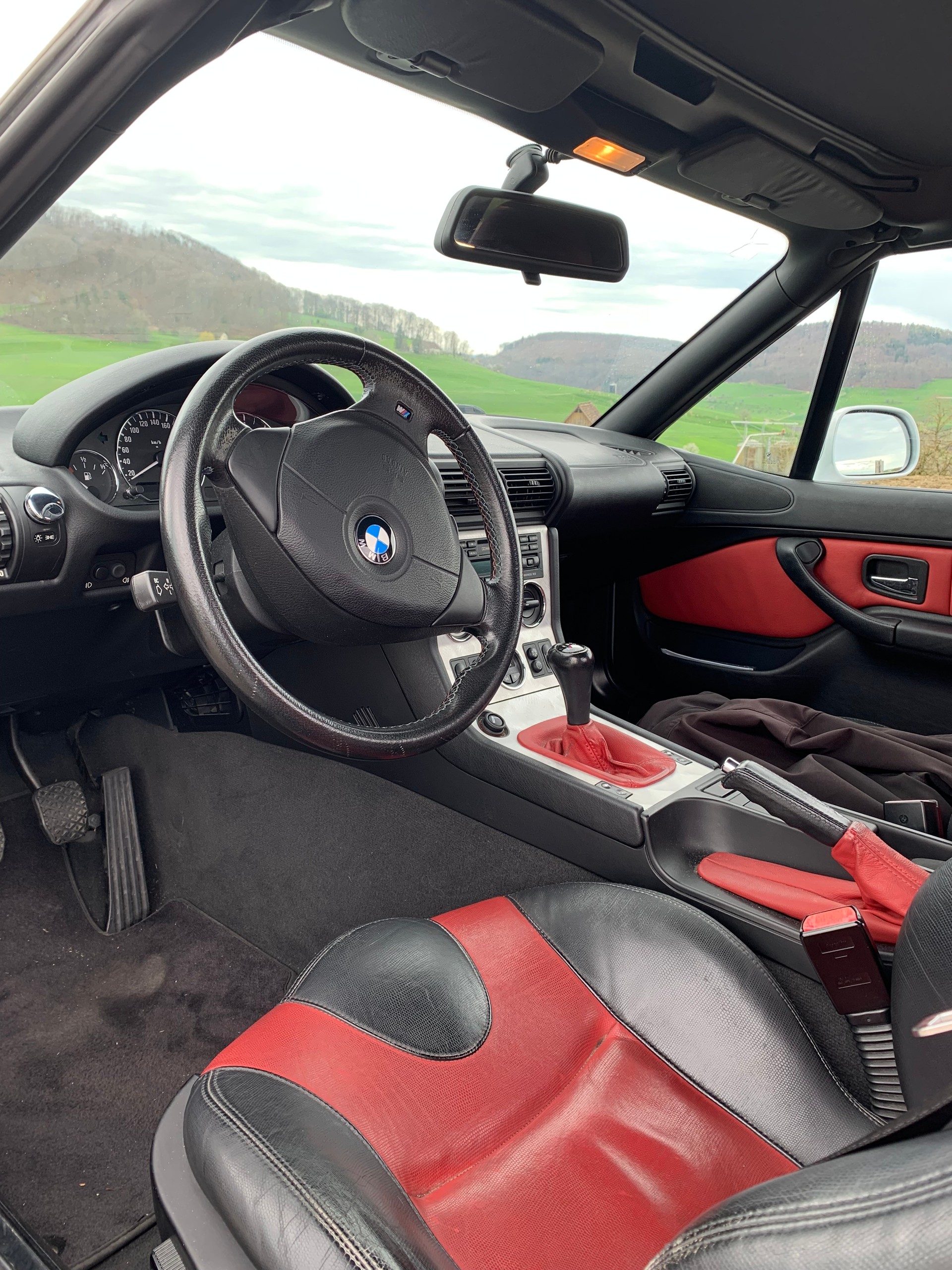 BMW 3.0i-image-3