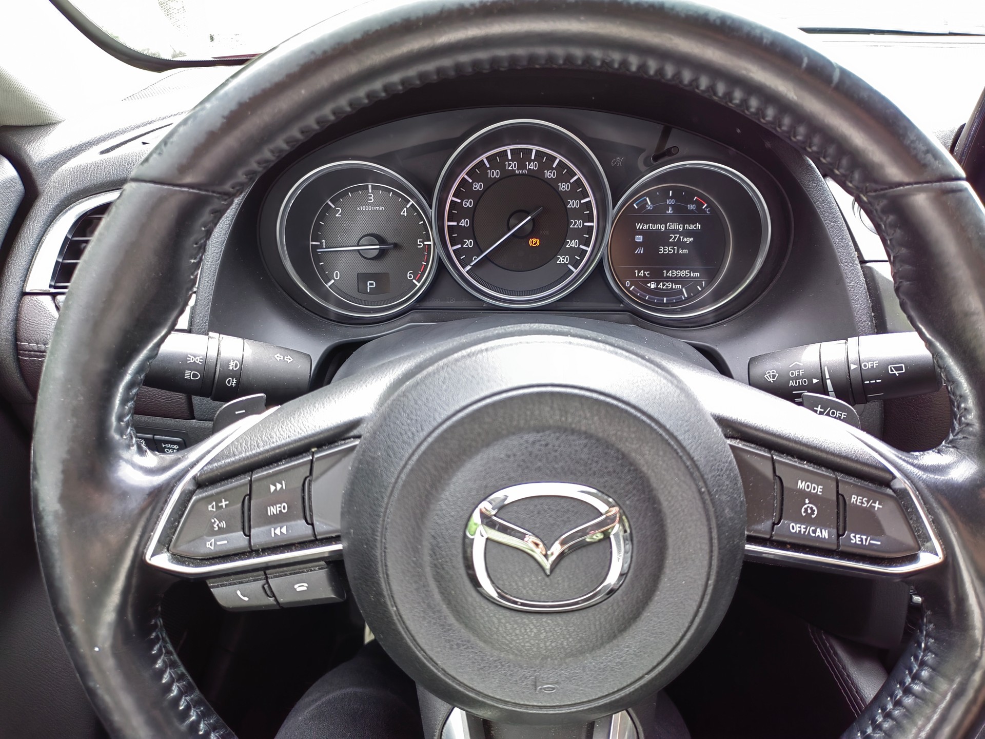 MAZDA 6 Sport Wagon 2.2 D HP Revolution AWD-image-8