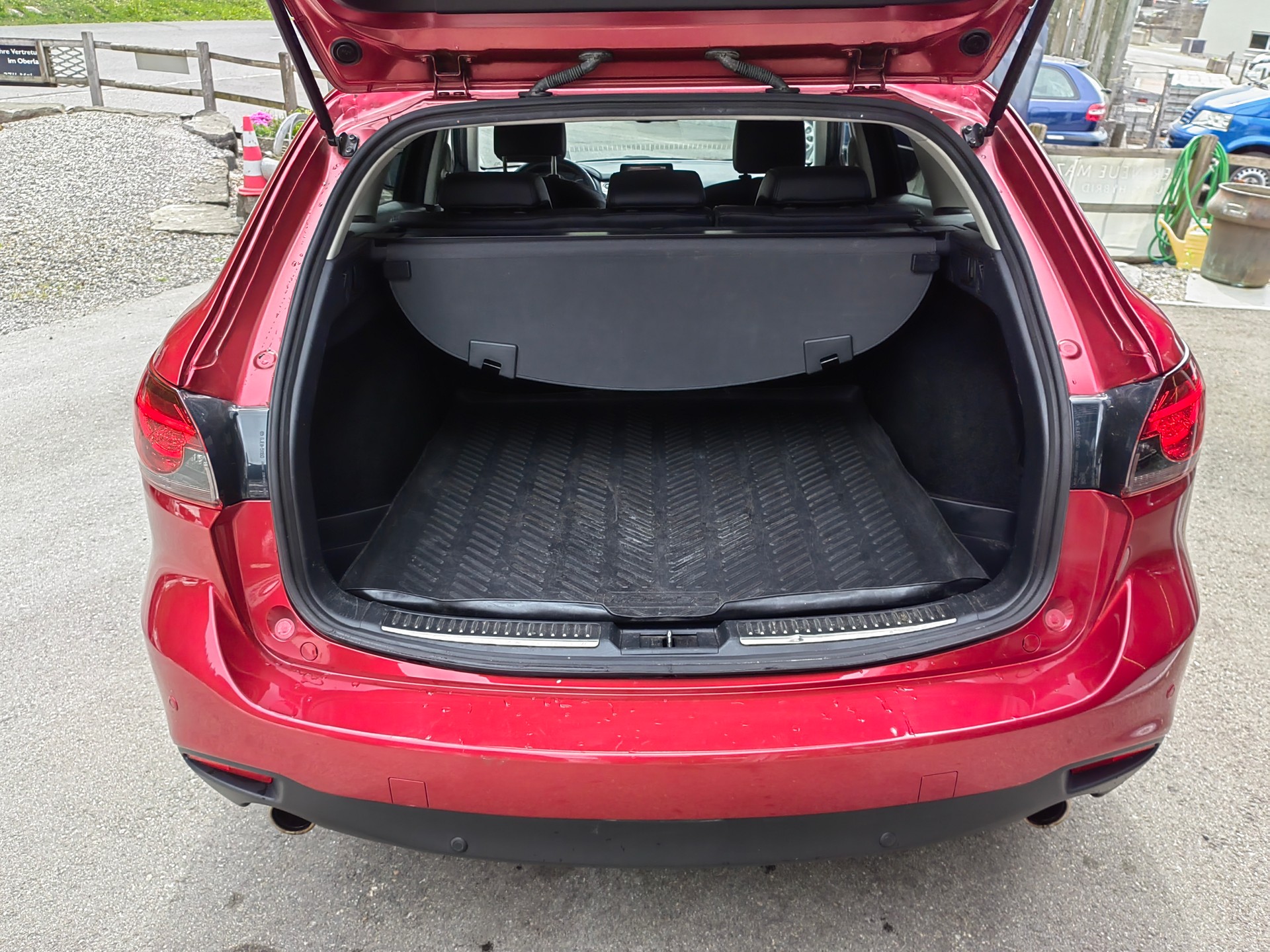 MAZDA 6 Sport Wagon 2.2 D HP Revolution AWD-image-3