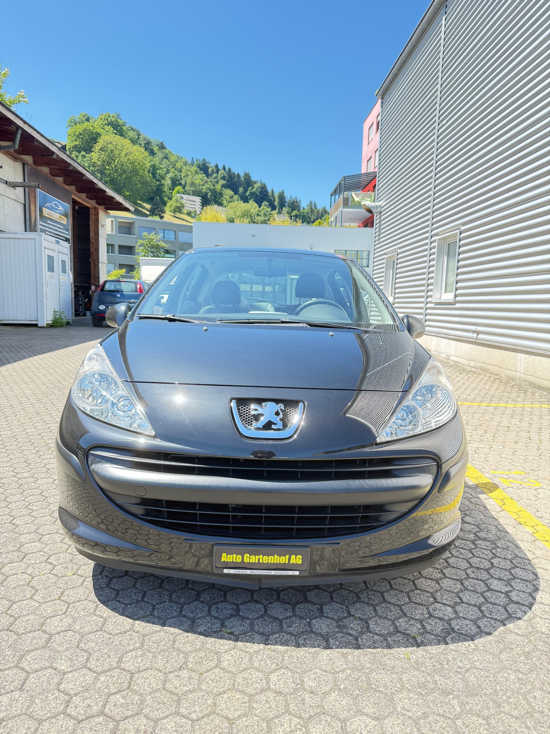 PEUGEOT 207 1.4 16V Sport-image-1
