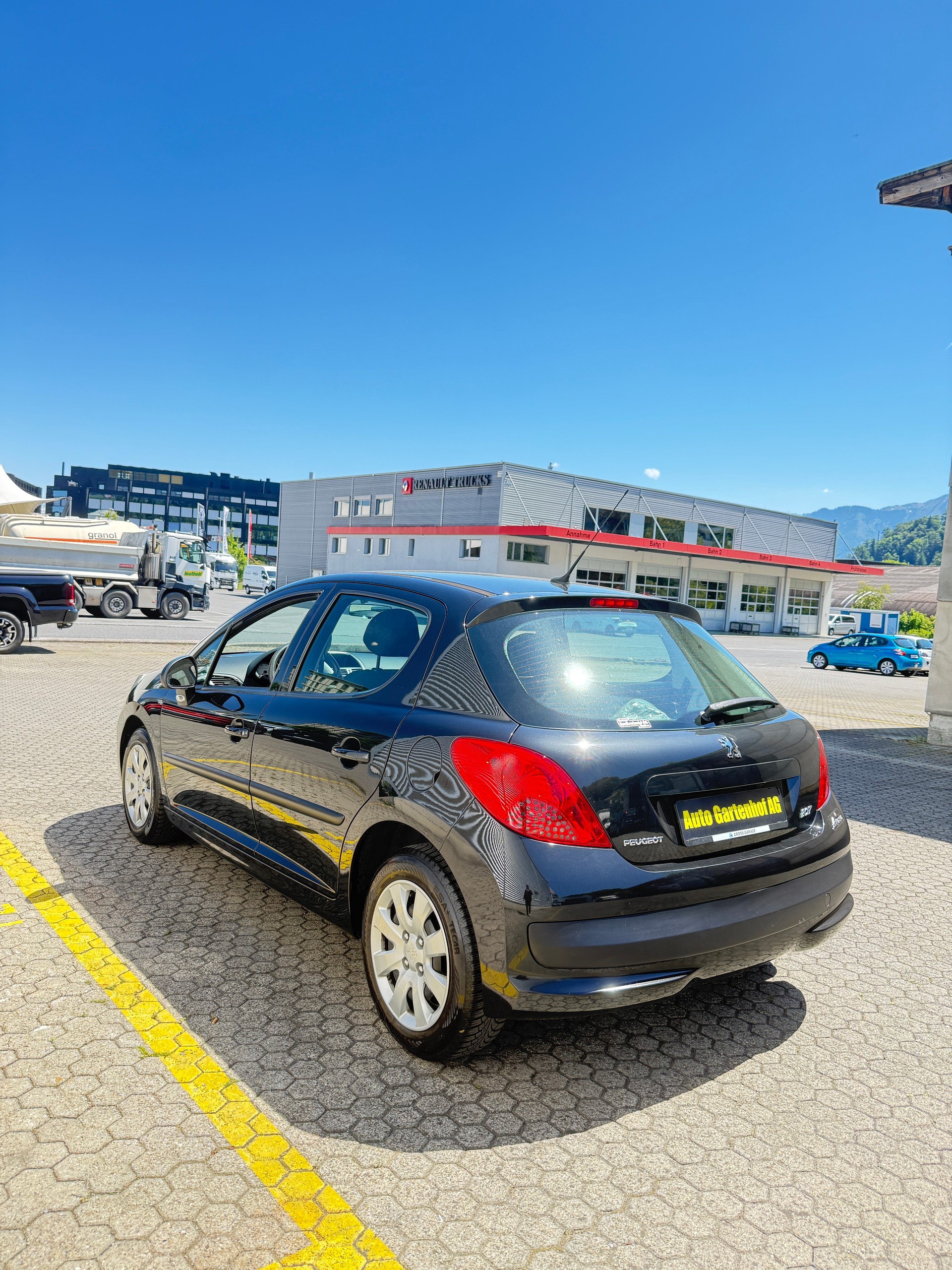 PEUGEOT 207 1.4 16V Sport-image-5