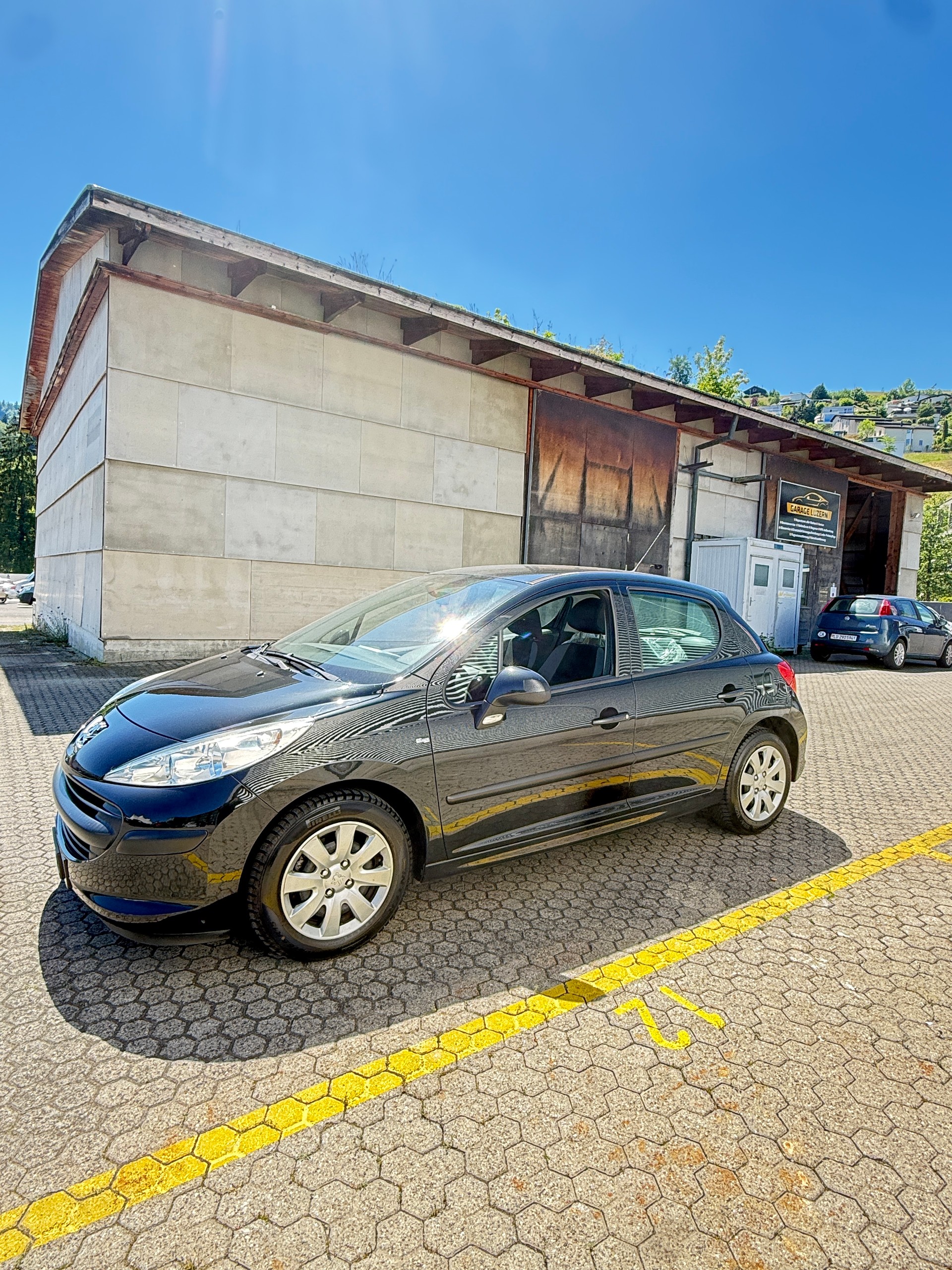 PEUGEOT 207 1.4 16V Sport-image-6
