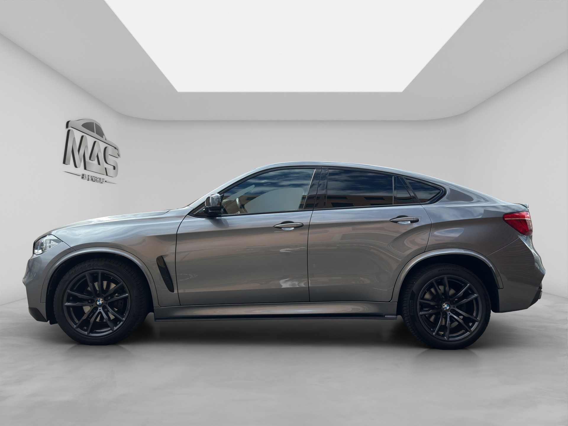 BMW X6 xDrive 40d Steptronic-showroom-element-2