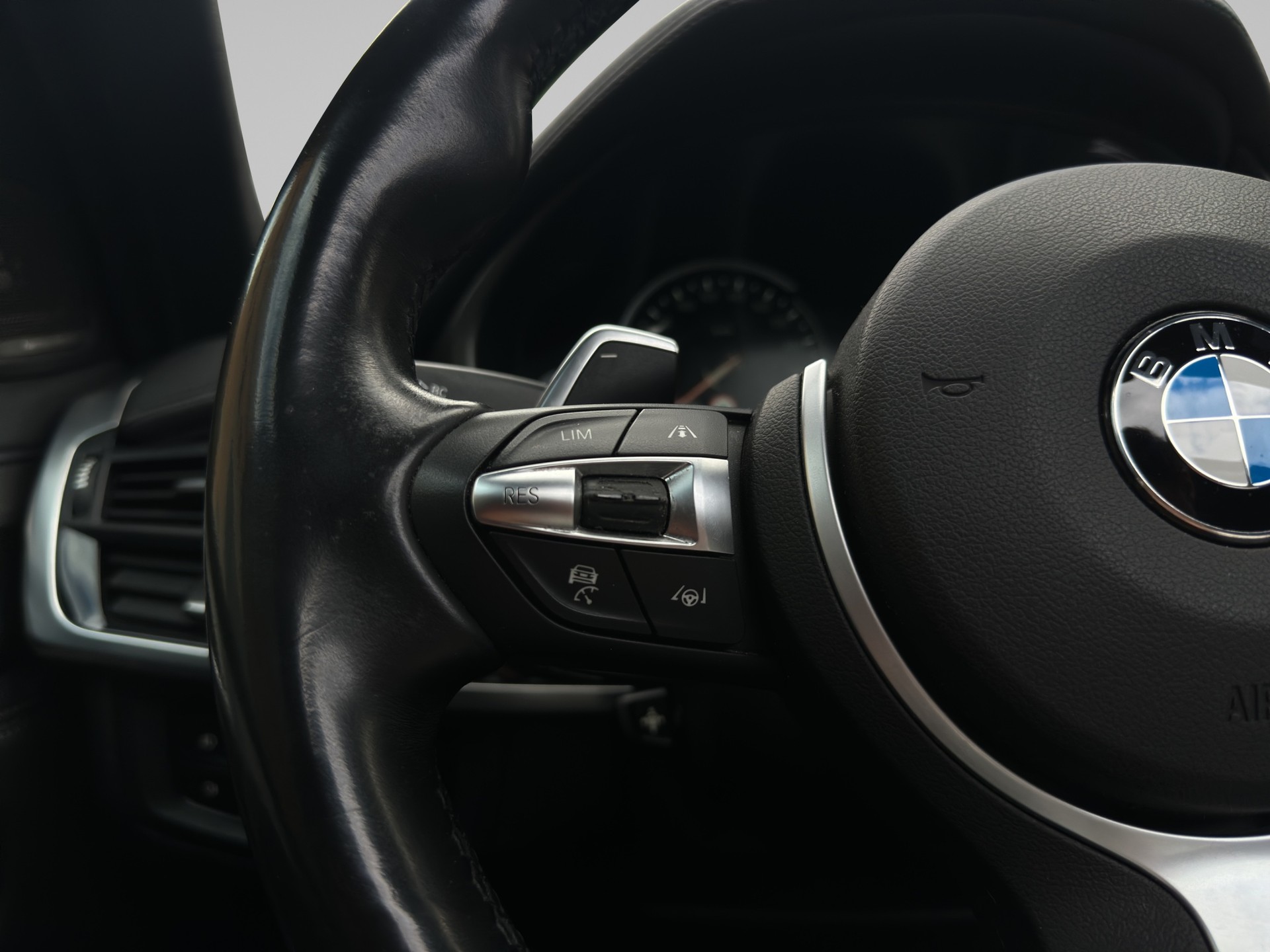 BMW X6 xDrive 40d Steptronic-image-12