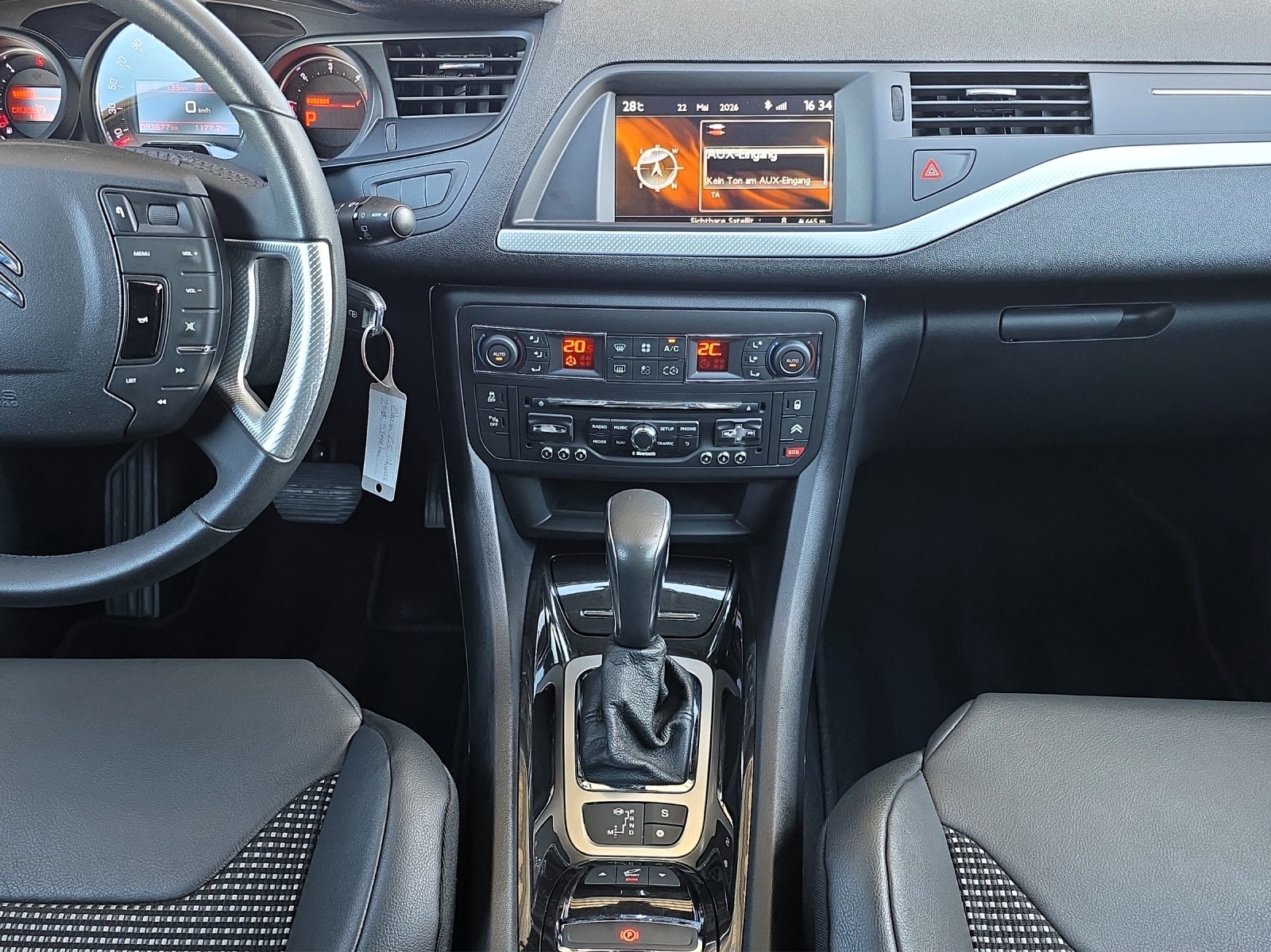 CITROEN C5 Tourer 2.0 HDi Exclusive Automatic mit AHK-image-12