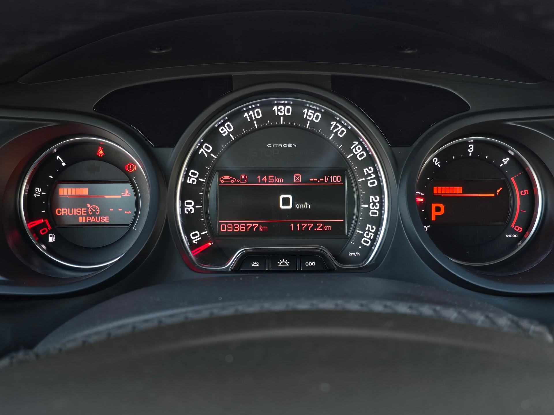 CITROEN C5 Tourer 2.0 HDi Exclusive Automatic mit AHK-image-19