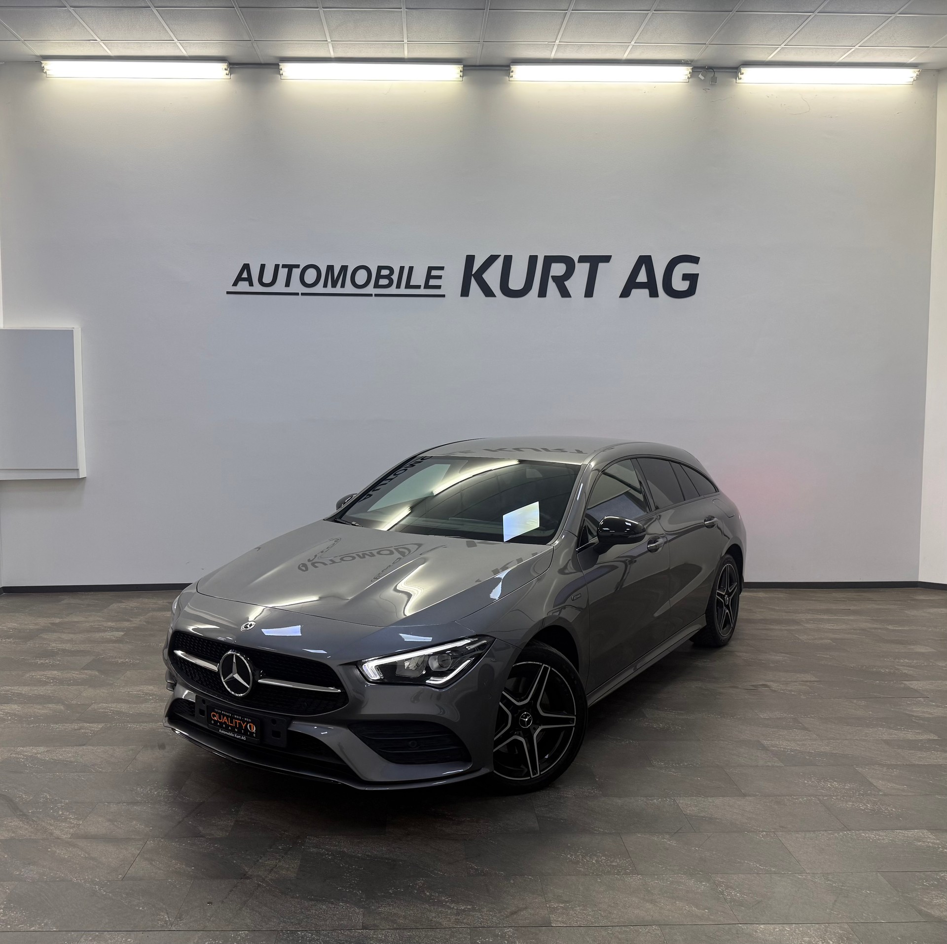 MERCEDES-BENZ CLA Shooting Brake 250 e 8G-DCT AMG Line