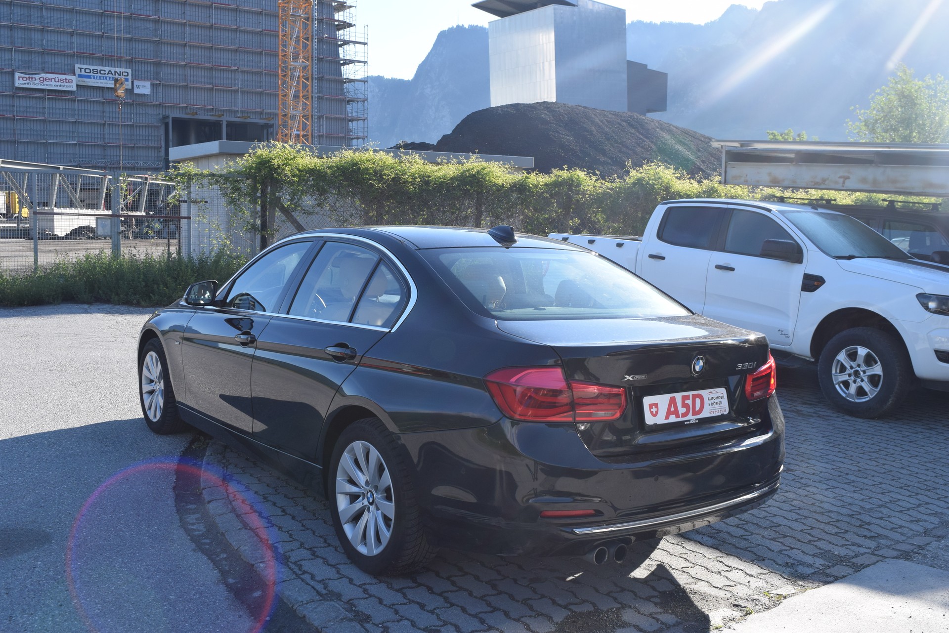 BMW 330i xDrive Luxury Line Steptronic-image-4
