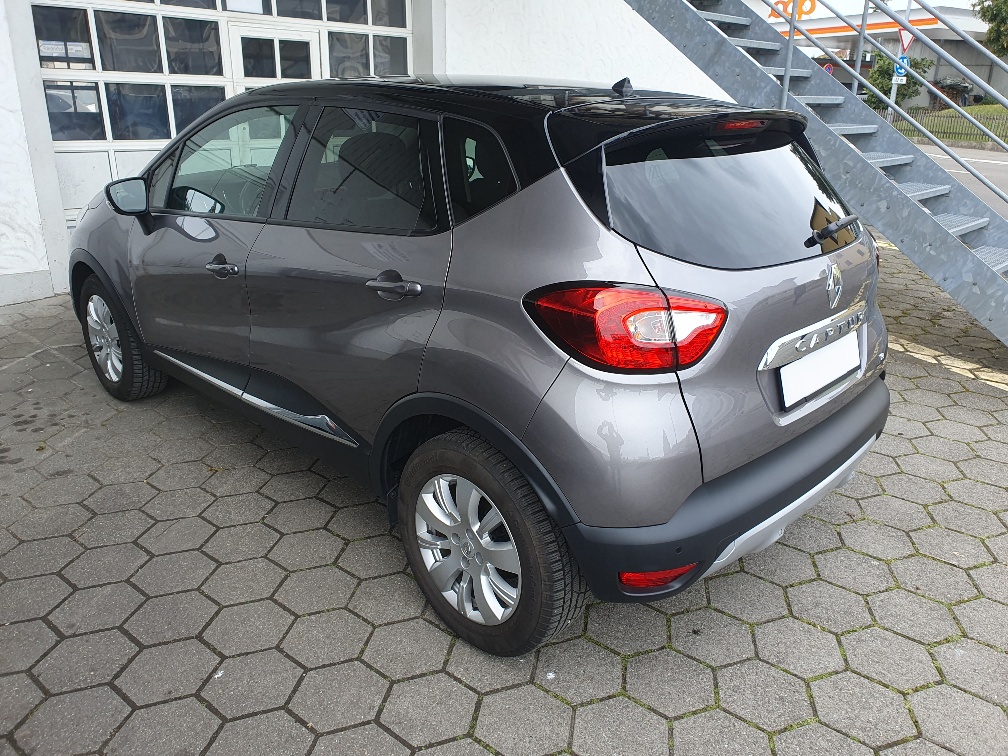 RENAULT Captur 1.2 T Helly Hansen Automat-showroom-element-3