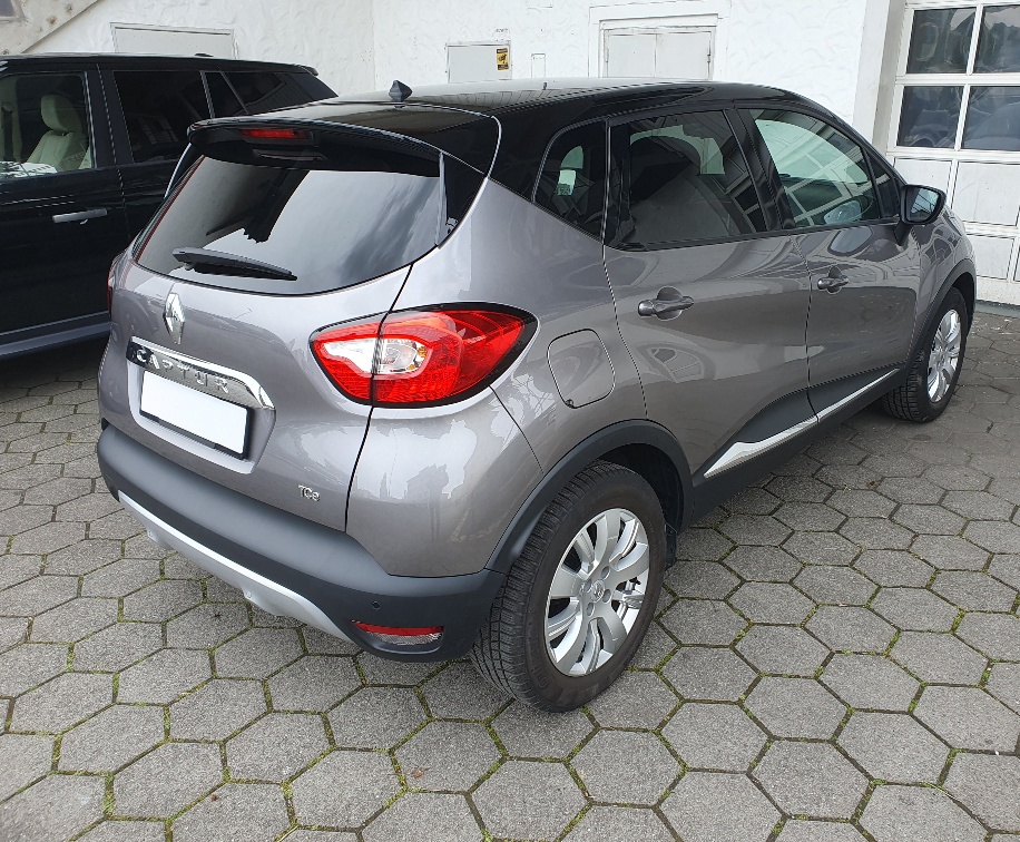 RENAULT Captur 1.2 T Helly Hansen Automat-showroom-element-2