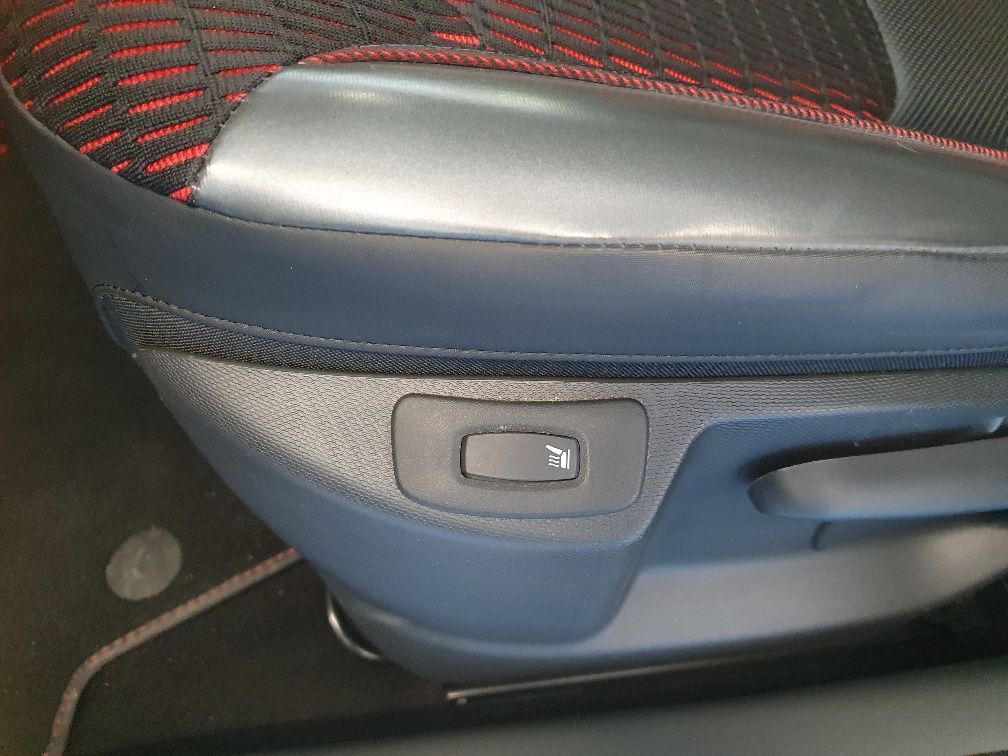 RENAULT Captur 1.2 T Helly Hansen Automat-image-7