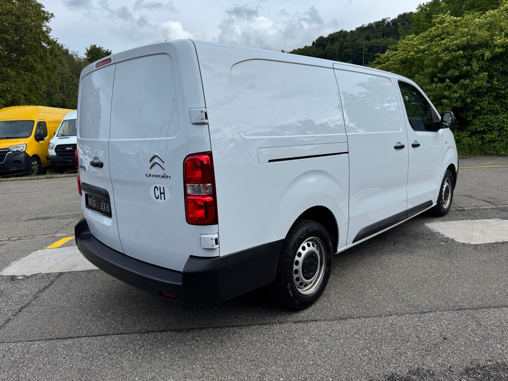 CITROEN Jumpy 2.0 BlueHDi 145 XL EAT8-image-4