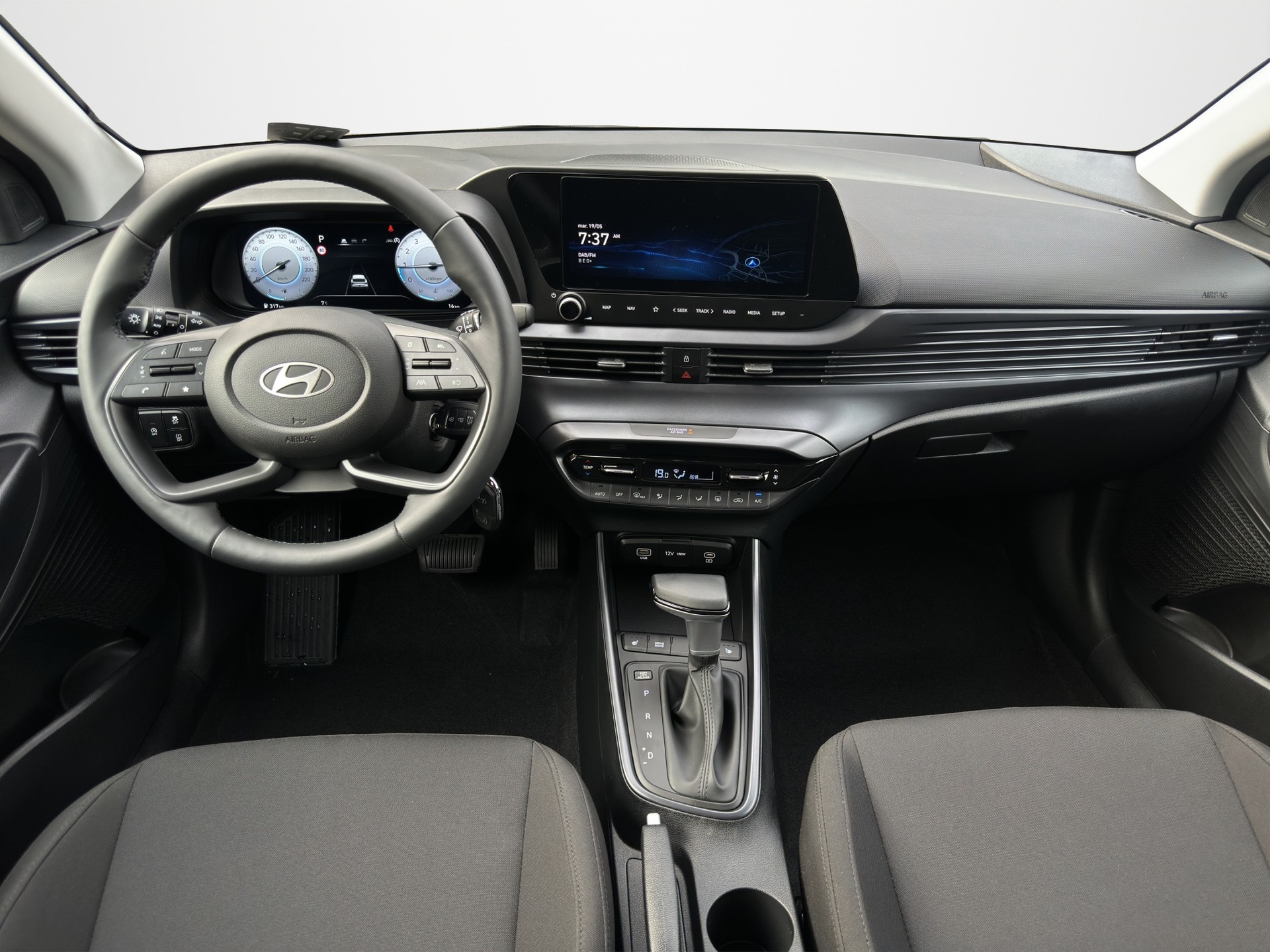 HYUNDAI i20 1.0 T-GDi Amplia DCT-image-8