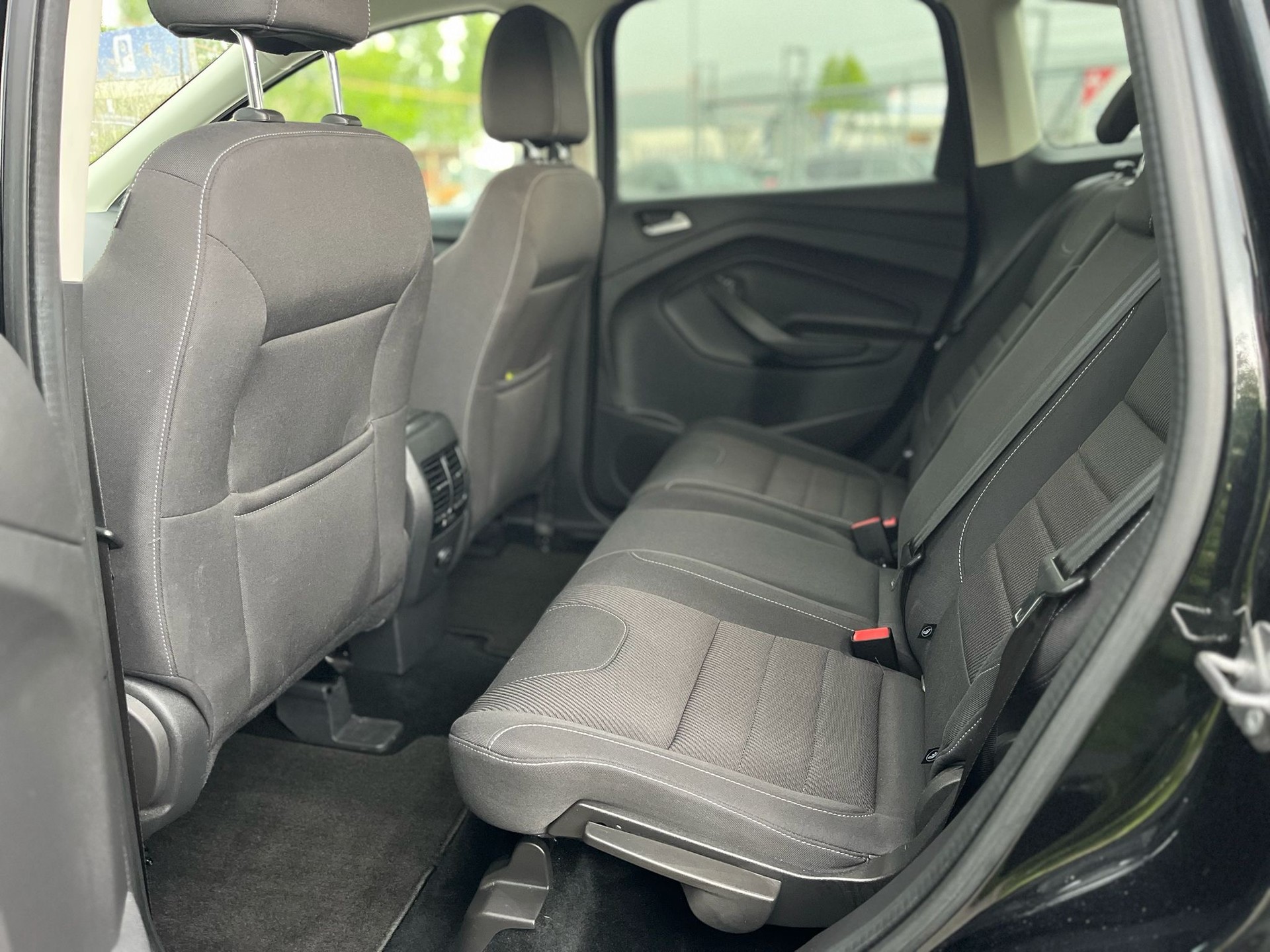 FORD Kuga 2.0 TDCi Carving 4WD PowerShift-image-13