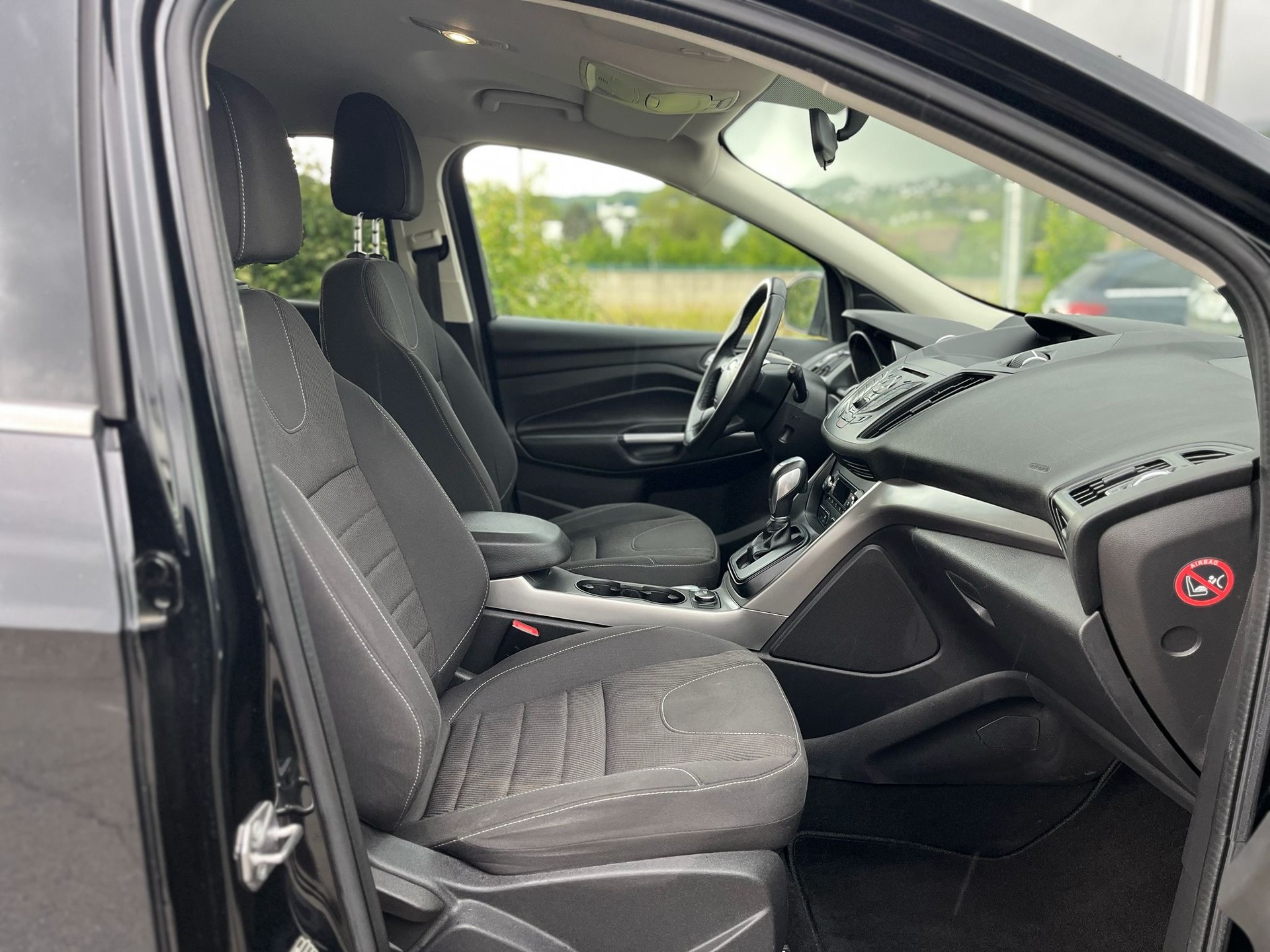 FORD Kuga 2.0 TDCi Carving 4WD PowerShift-image-10