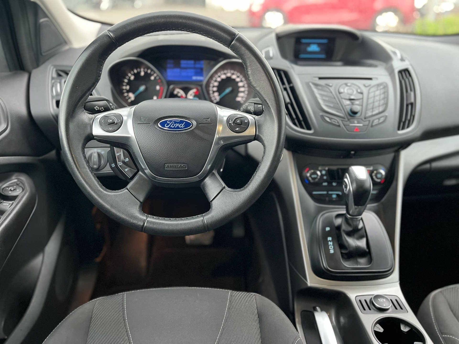FORD Kuga 2.0 TDCi Carving 4WD PowerShift-image-8