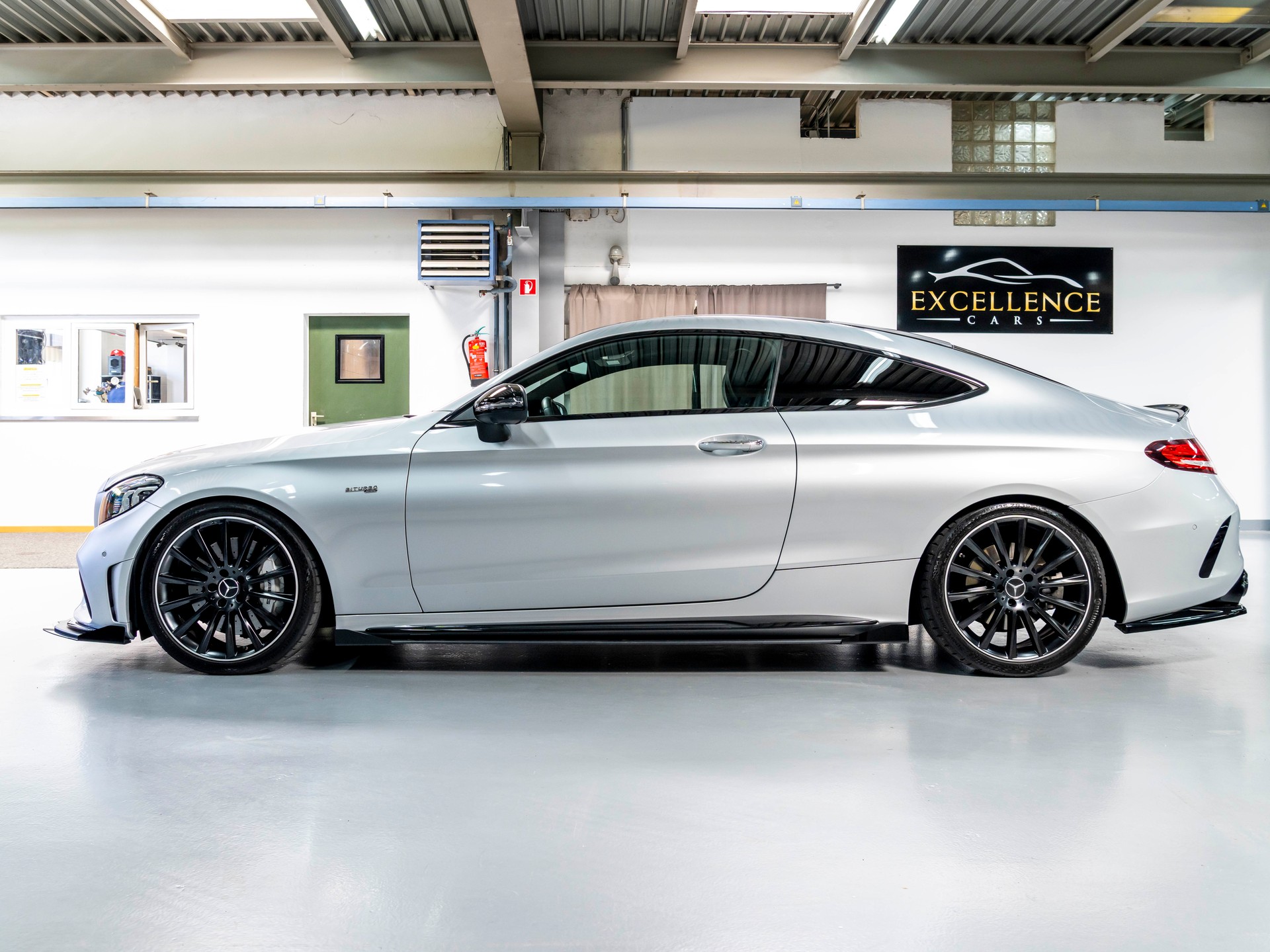 MERCEDES-BENZ C 43 AMG Coupé 4Matic 9G-tronic-image-4