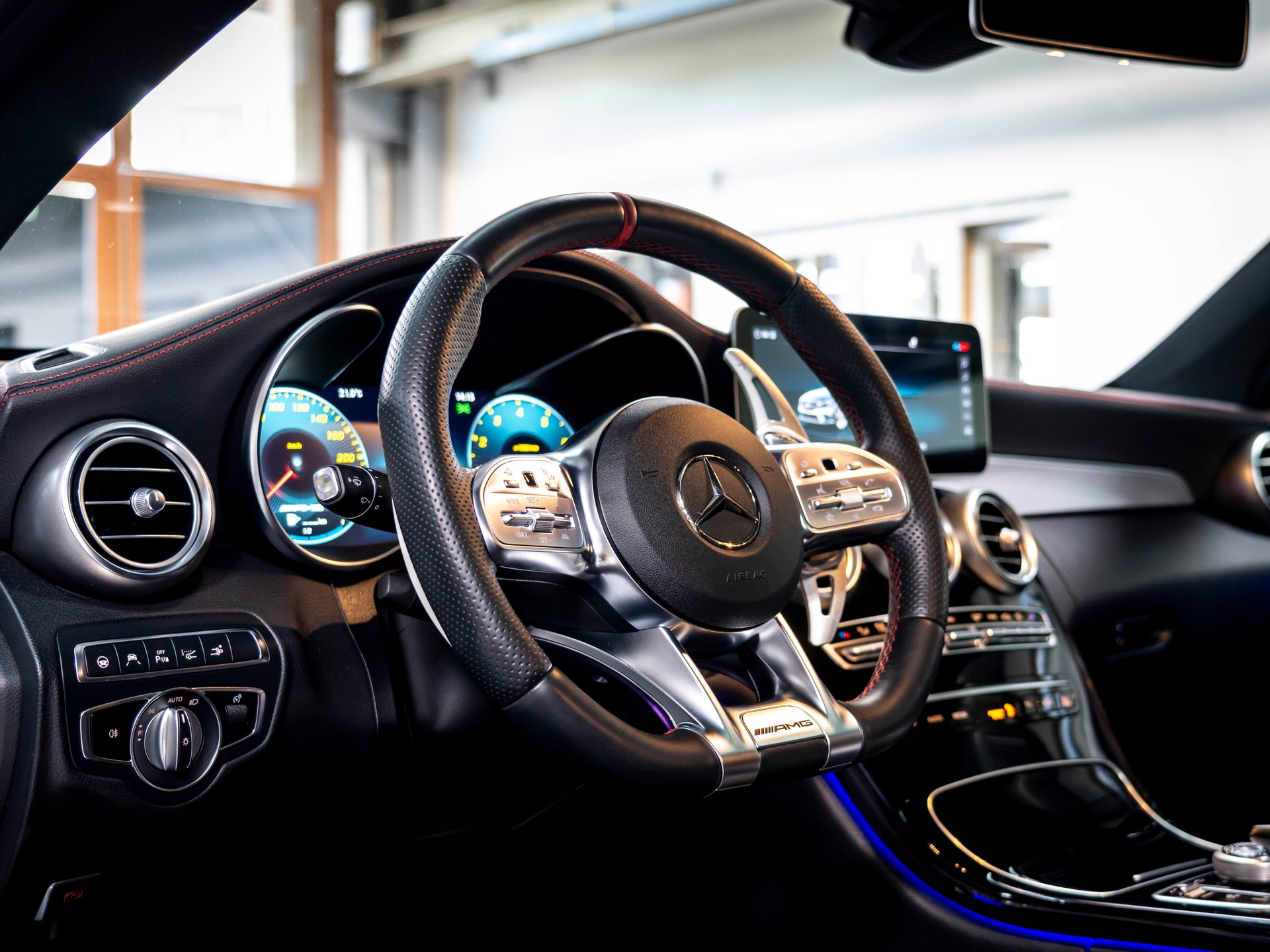 MERCEDES-BENZ C 43 AMG Coupé 4Matic 9G-tronic-image-14