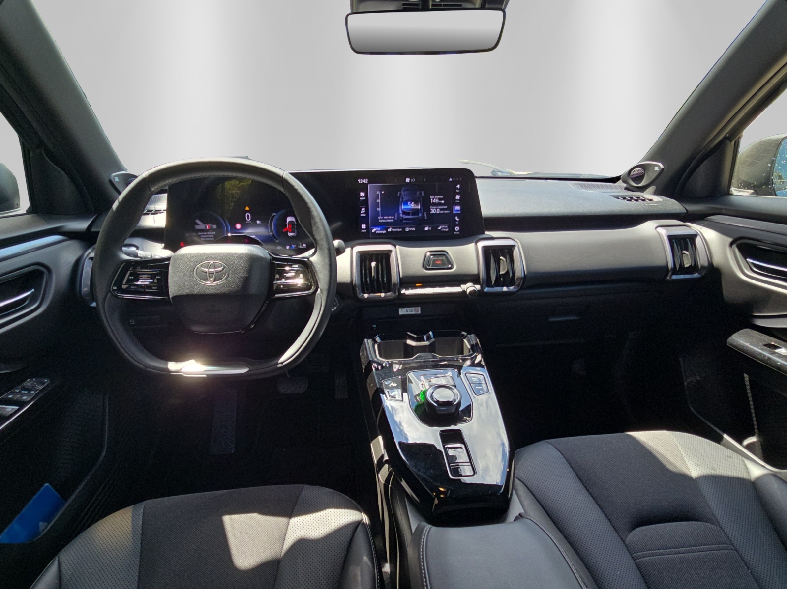TOYOTA Urban Cruiser Premium AWD-image-10