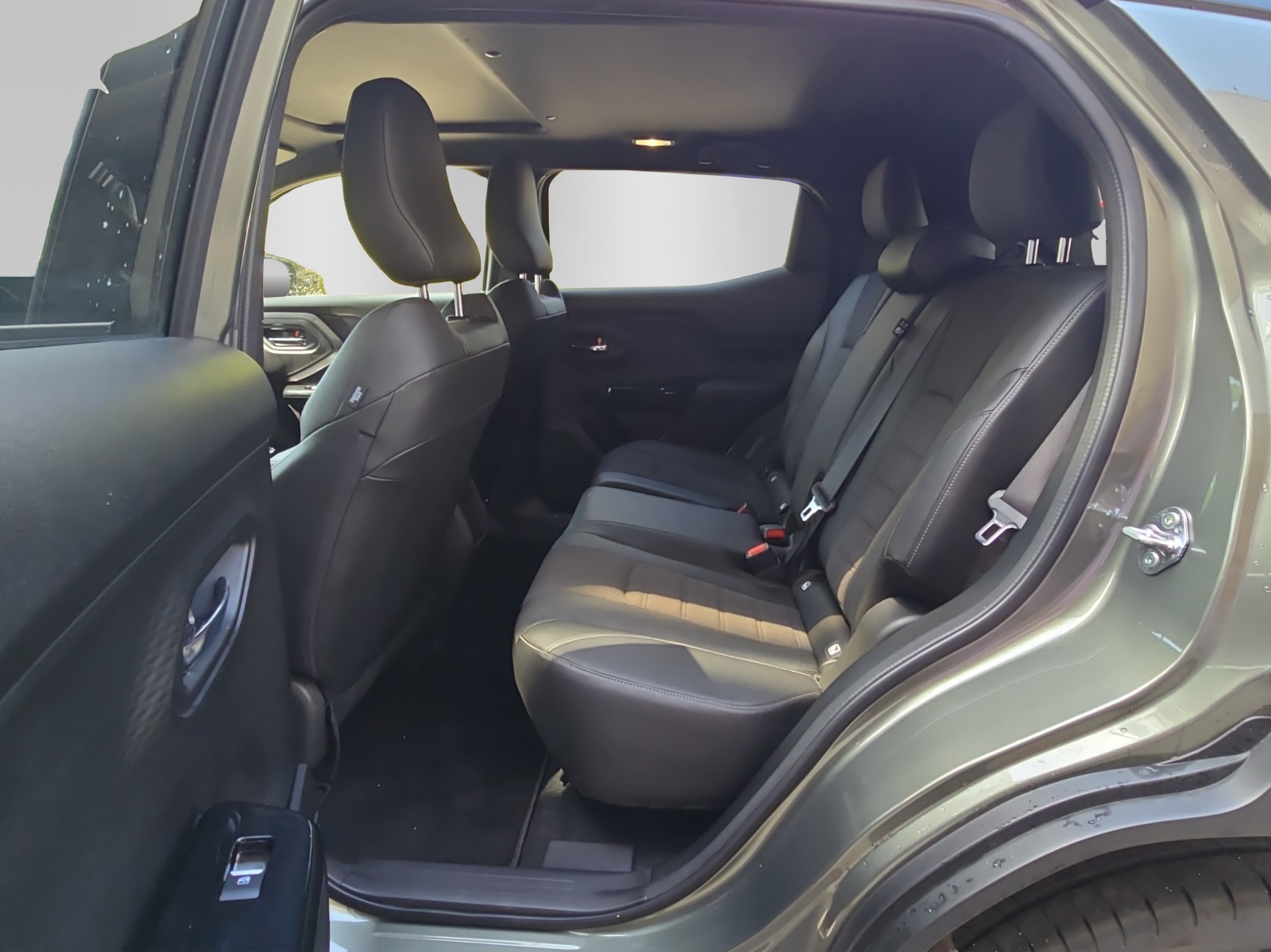 TOYOTA Urban Cruiser Premium AWD-image-9