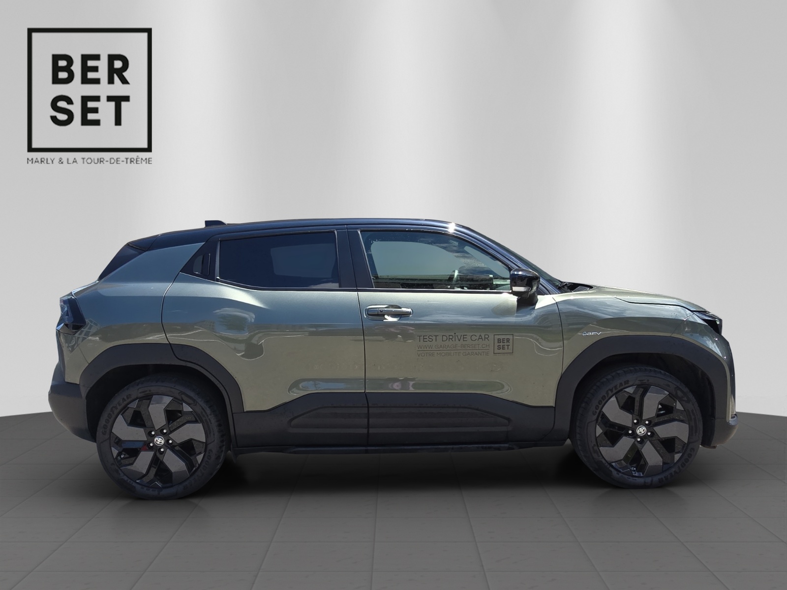 TOYOTA Urban Cruiser Premium AWD-image-5
