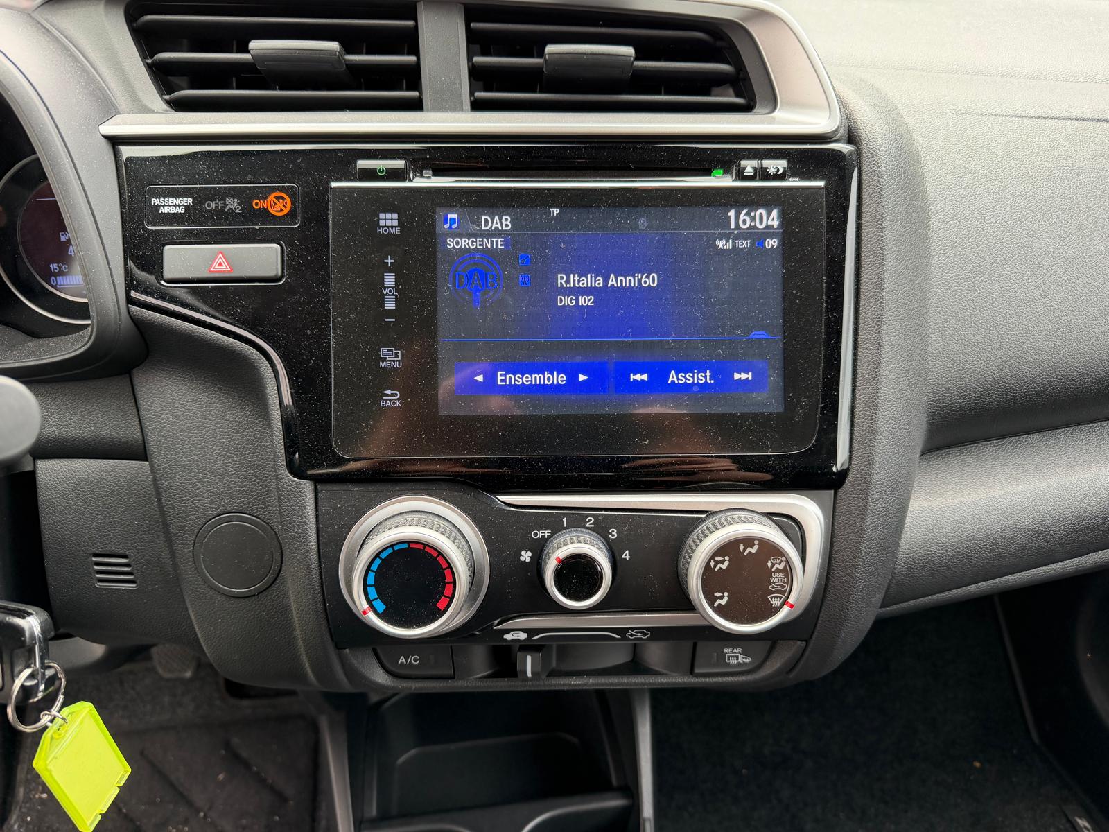 HONDA Jazz 1.5i-VTEC Dynamic-image-8