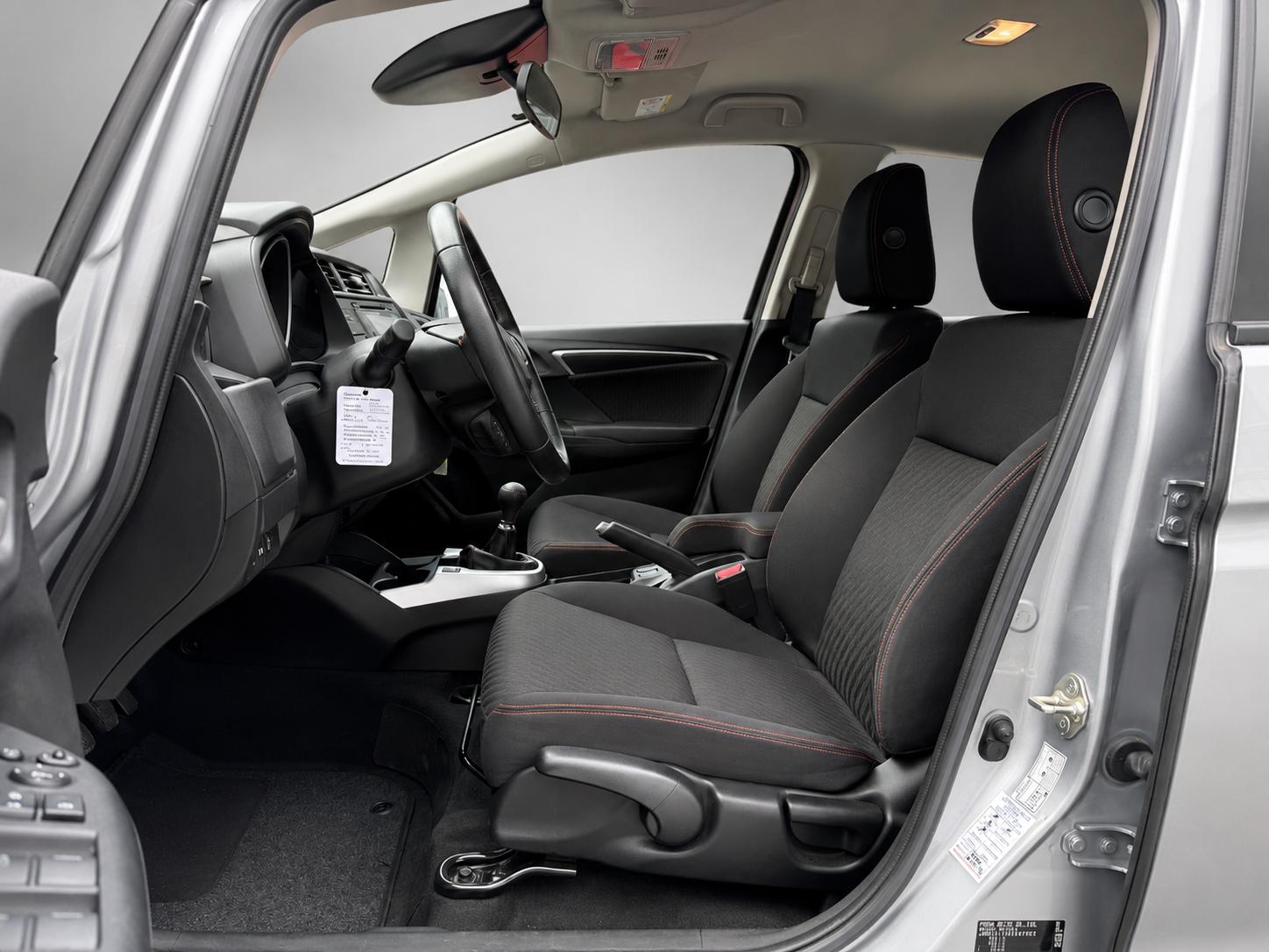 HONDA Jazz 1.5i-VTEC Dynamic-image-5