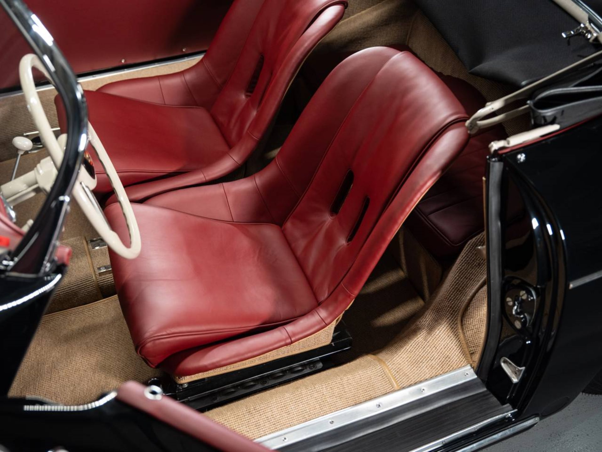 PORSCHE 356 A Speedster-image-4