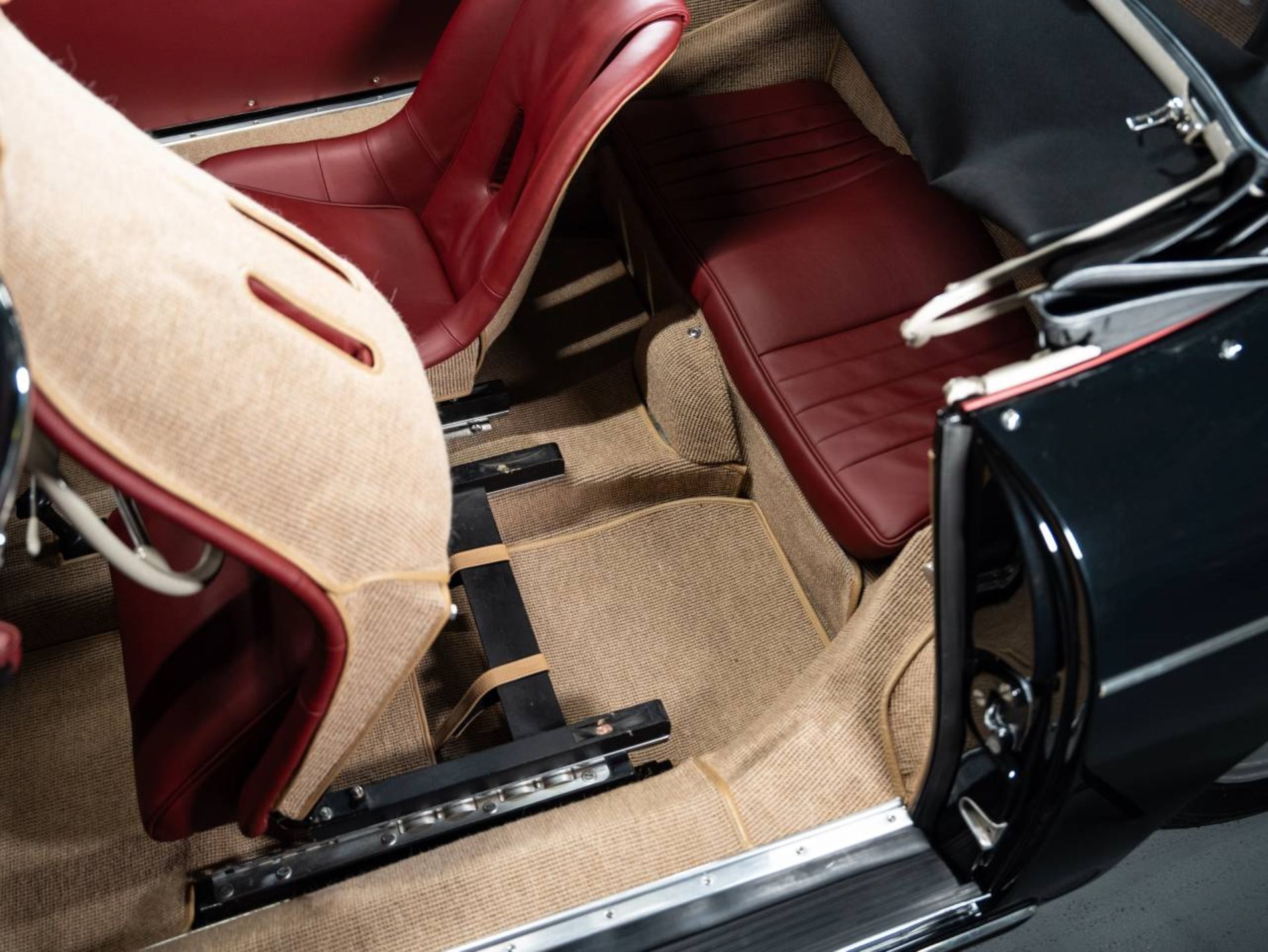 PORSCHE 356 A Speedster-image-14
